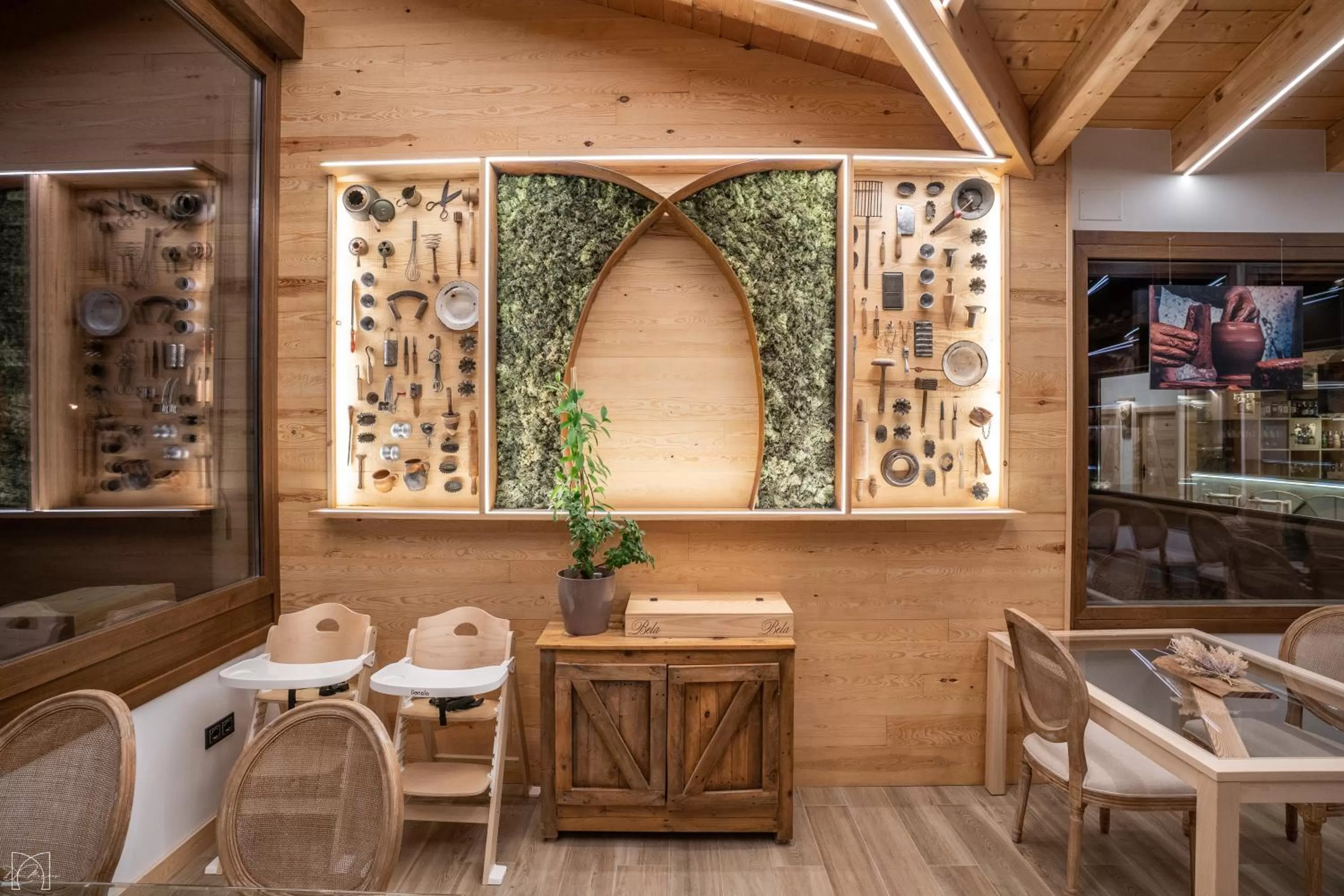 Restaurant/places to eat in Hotel Don Marcos