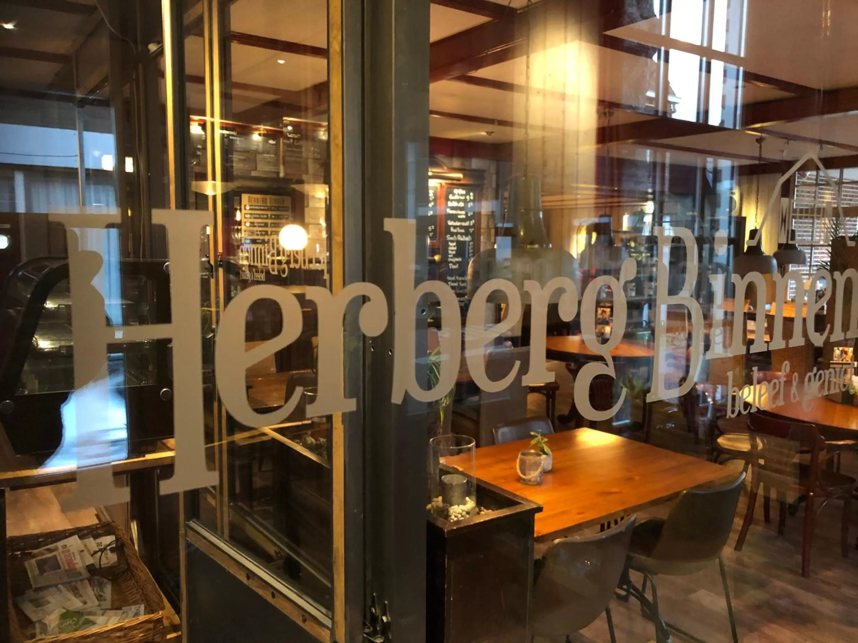 Restaurant/places to eat in Boutique Hotel Herberg Binnen