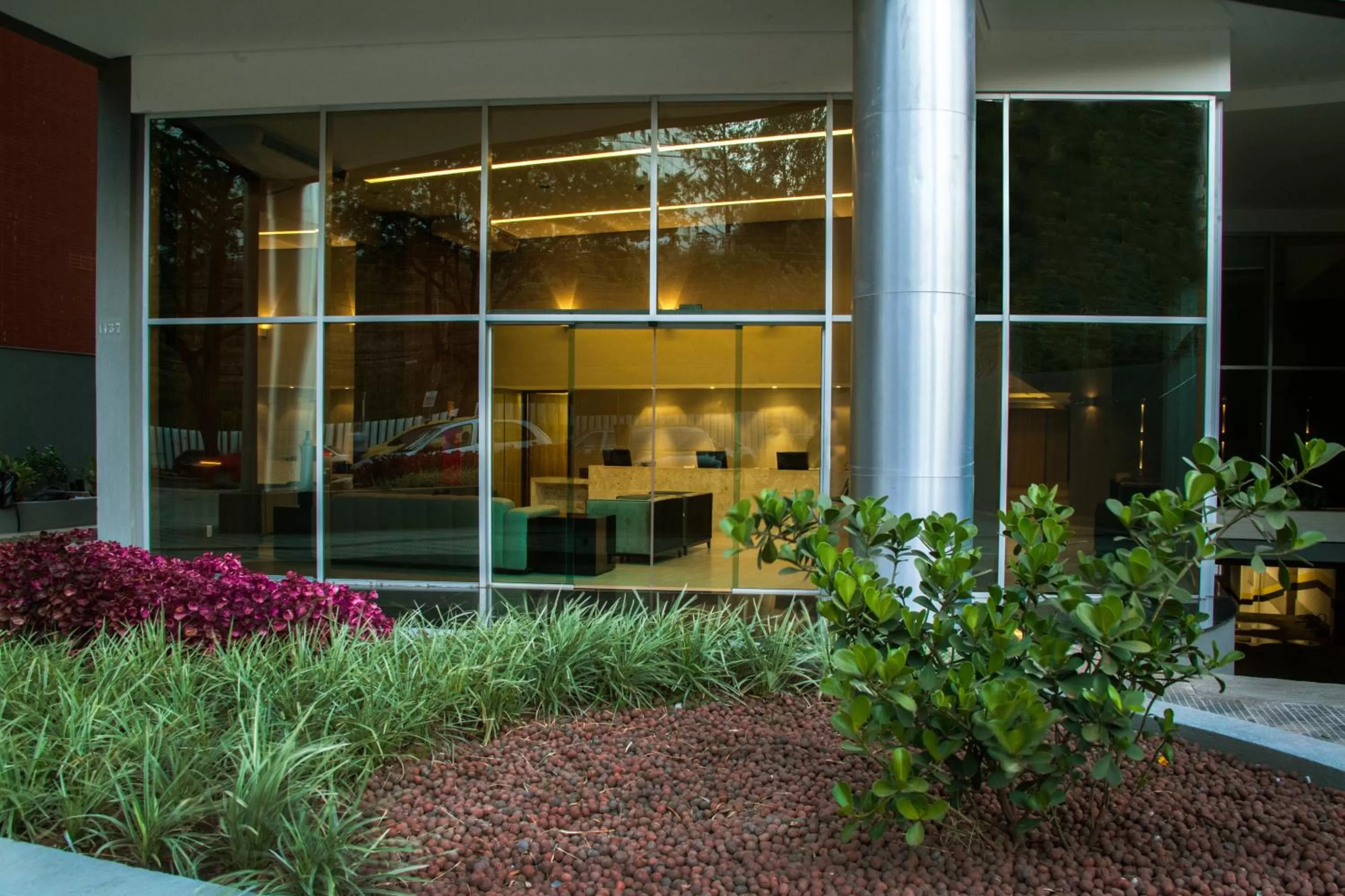 Facade/entrance in BH Raja Hotel