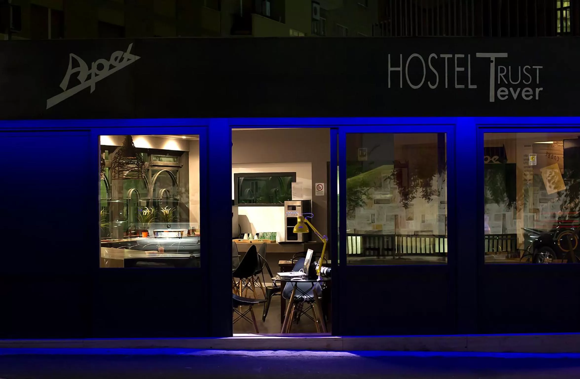 Property logo or sign in Hostel Trastevere