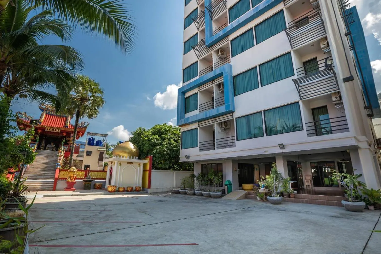 Inner courtyard view in The BluEco Hotel SHA Plus
