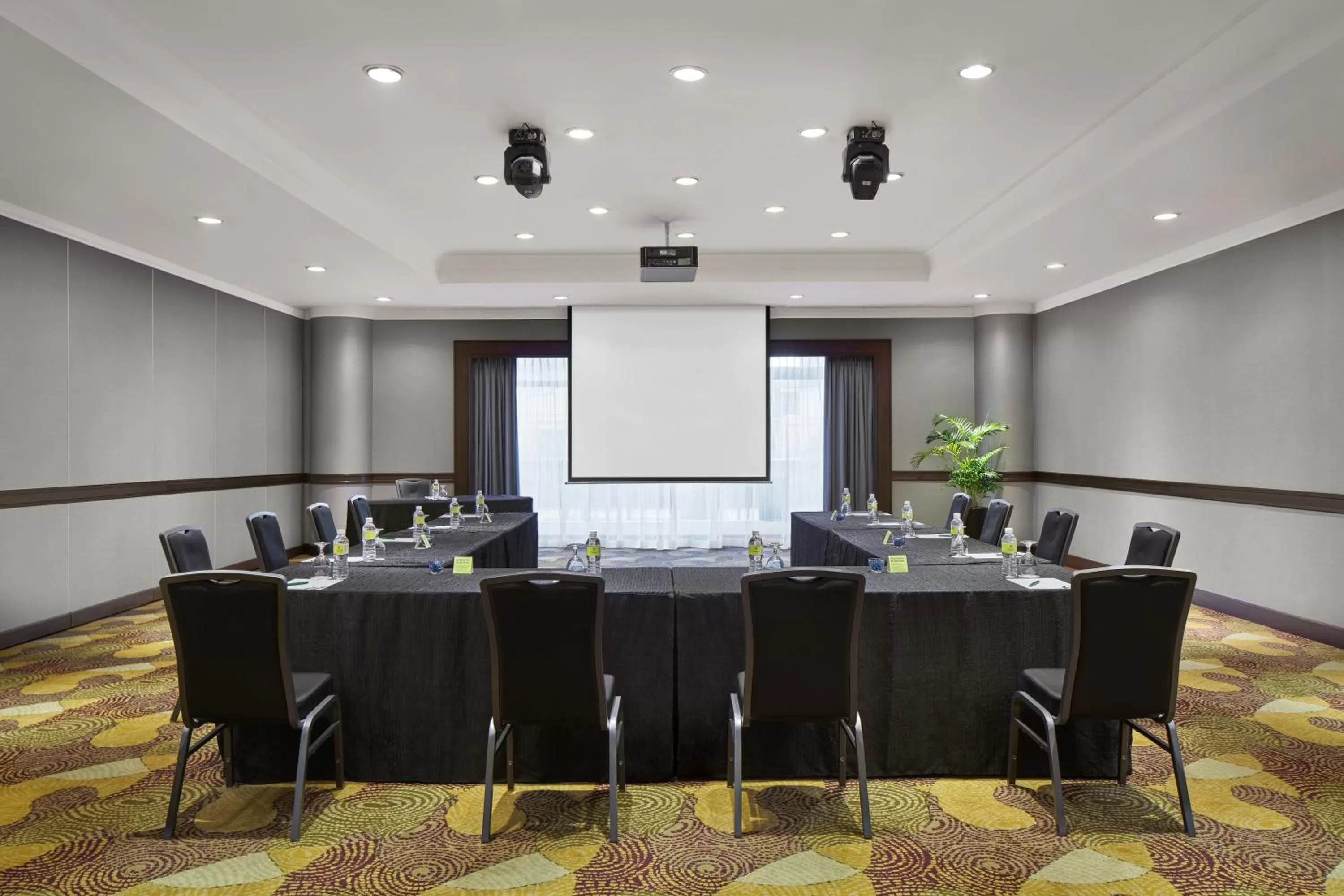 Meeting/conference room in Holiday Inn Singapore Atrium by IHG