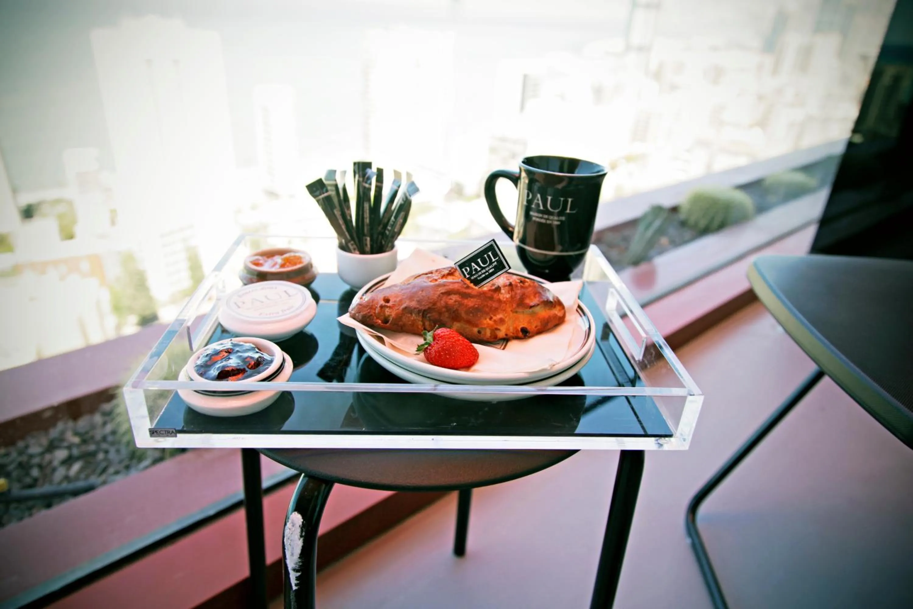 Breakfast in 1866 Court & Suites Hotel