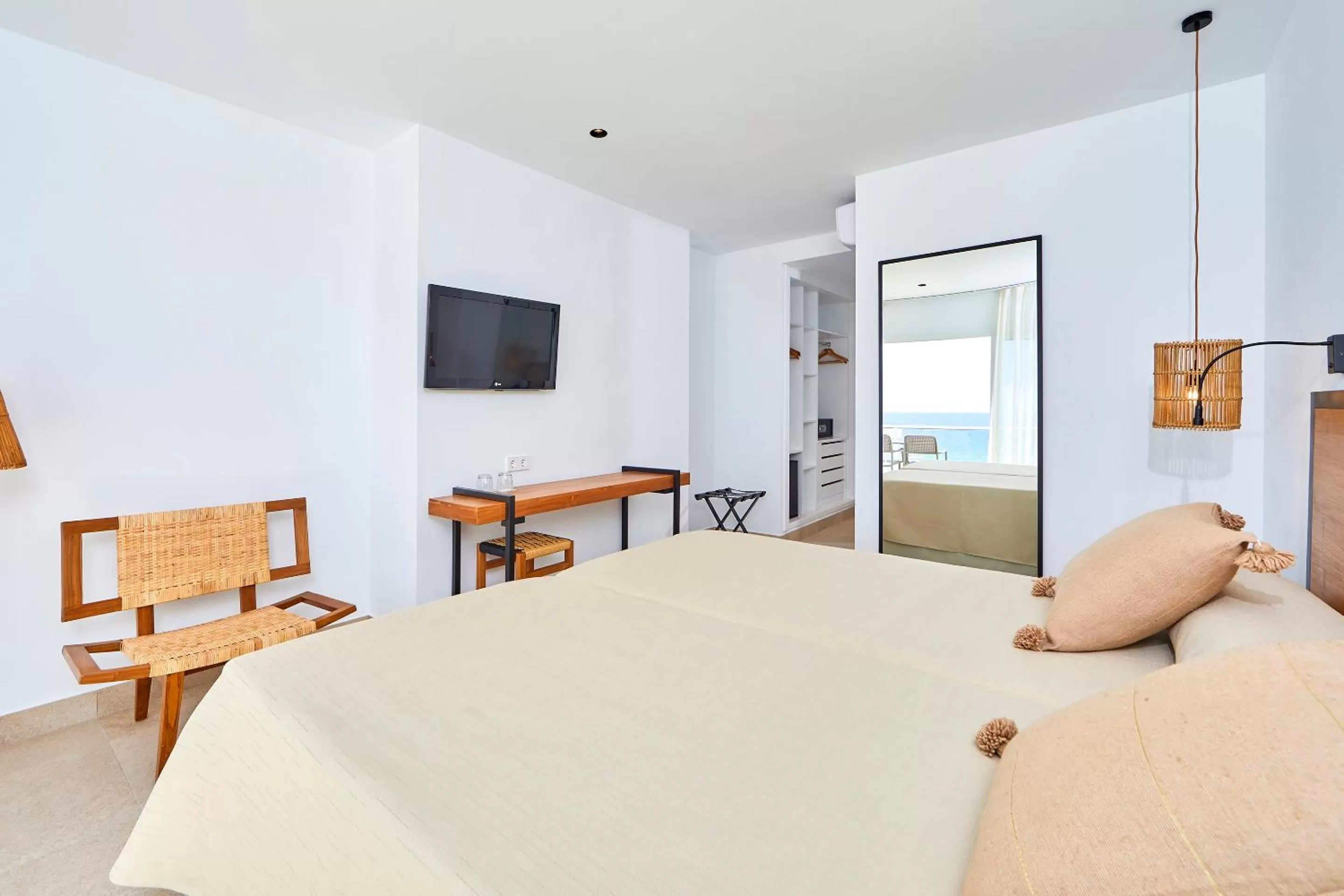 Bedroom, Bed in FERGUS Conil Park