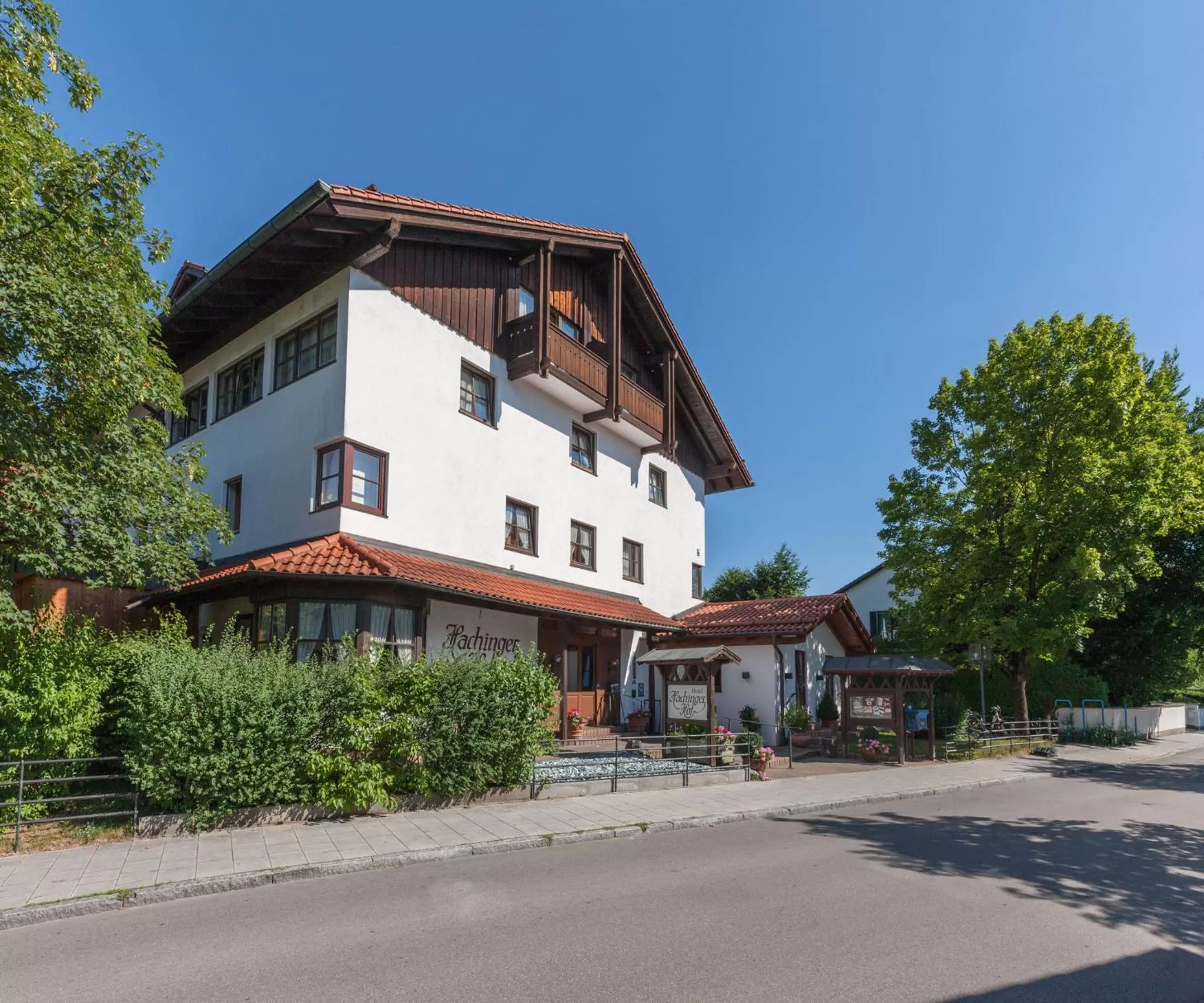 Property building in Hotel Hachinger Hof