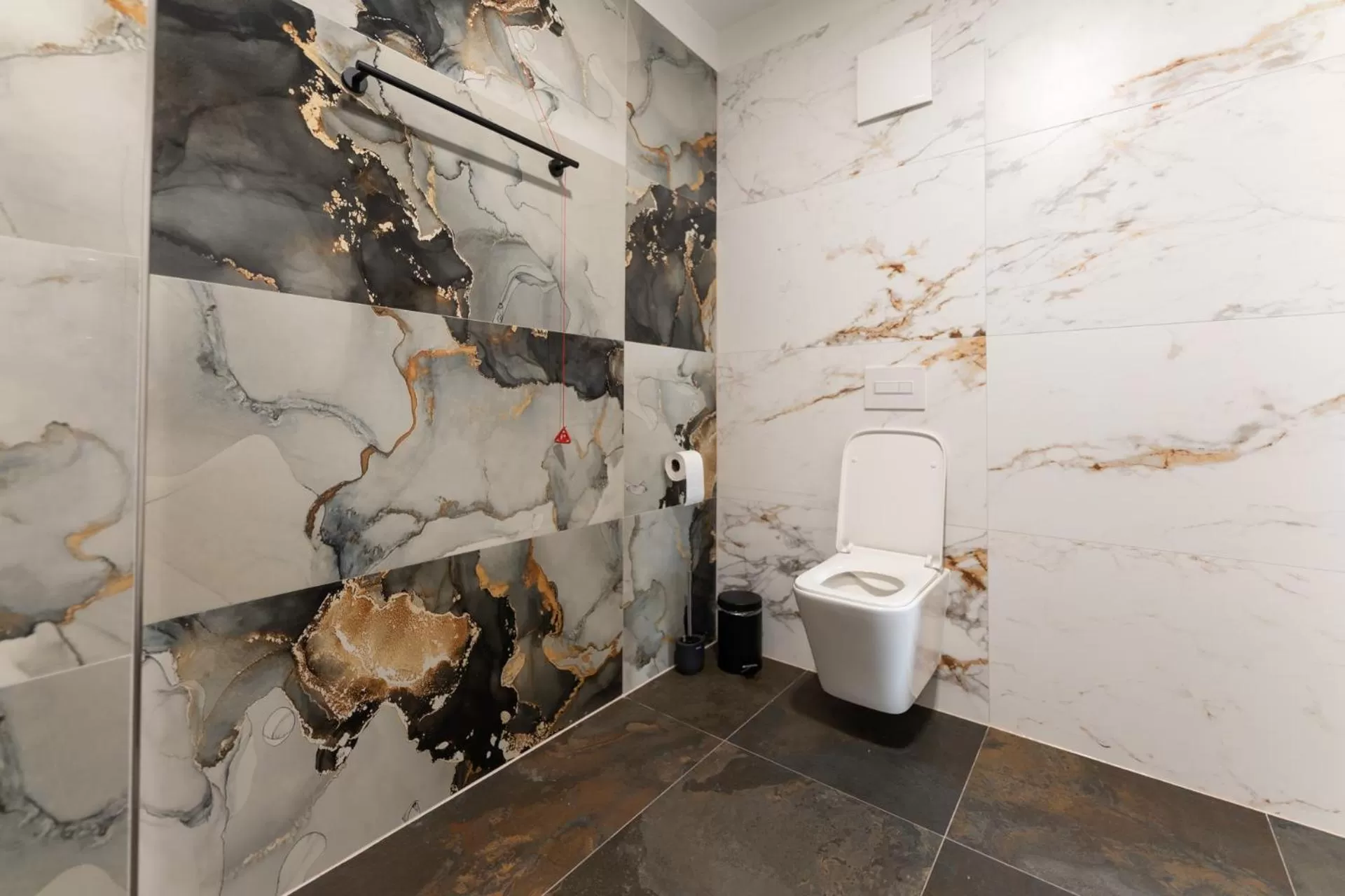 Shower in Hotel & Restaurant Sparta