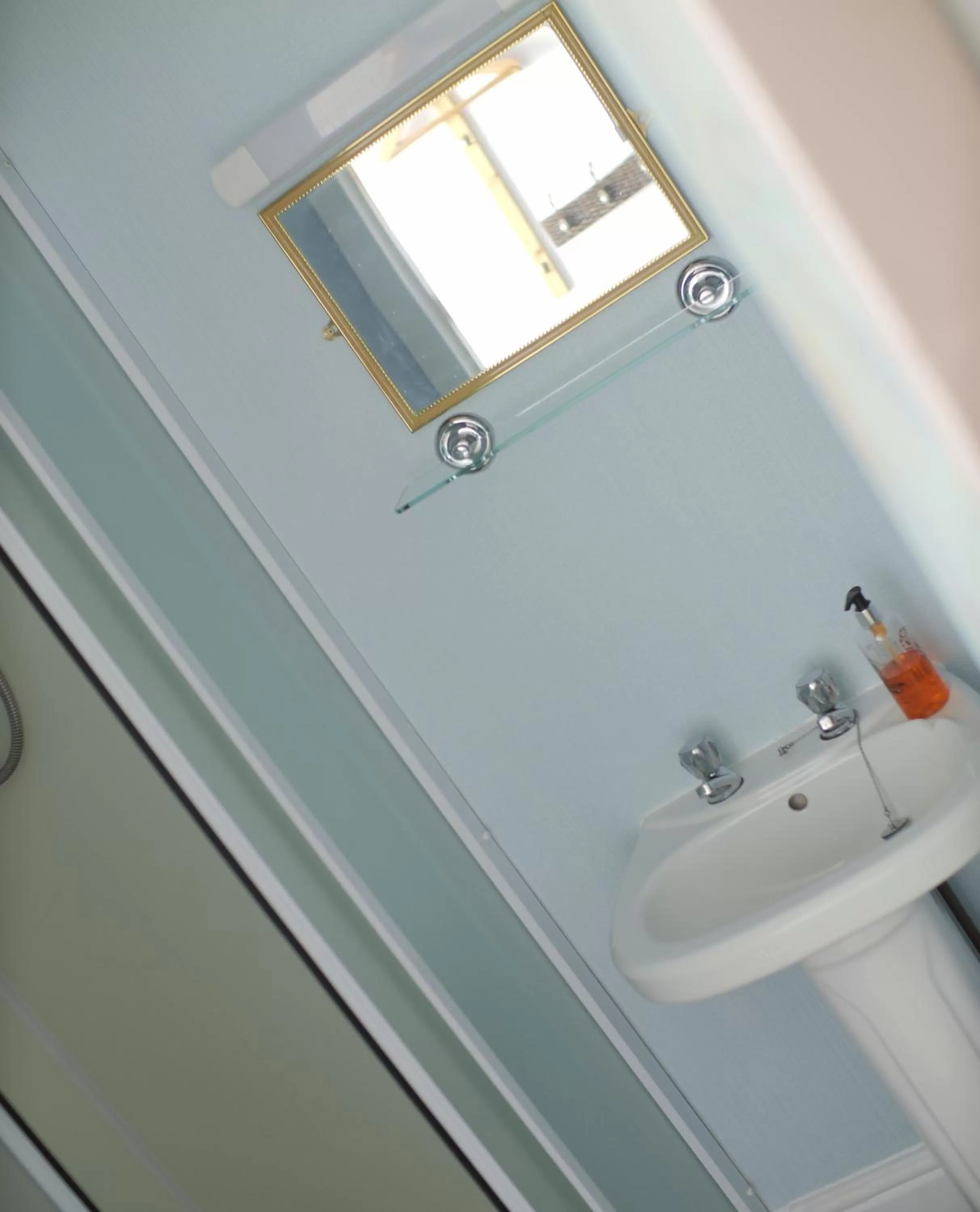 Shower in Leofric Legends