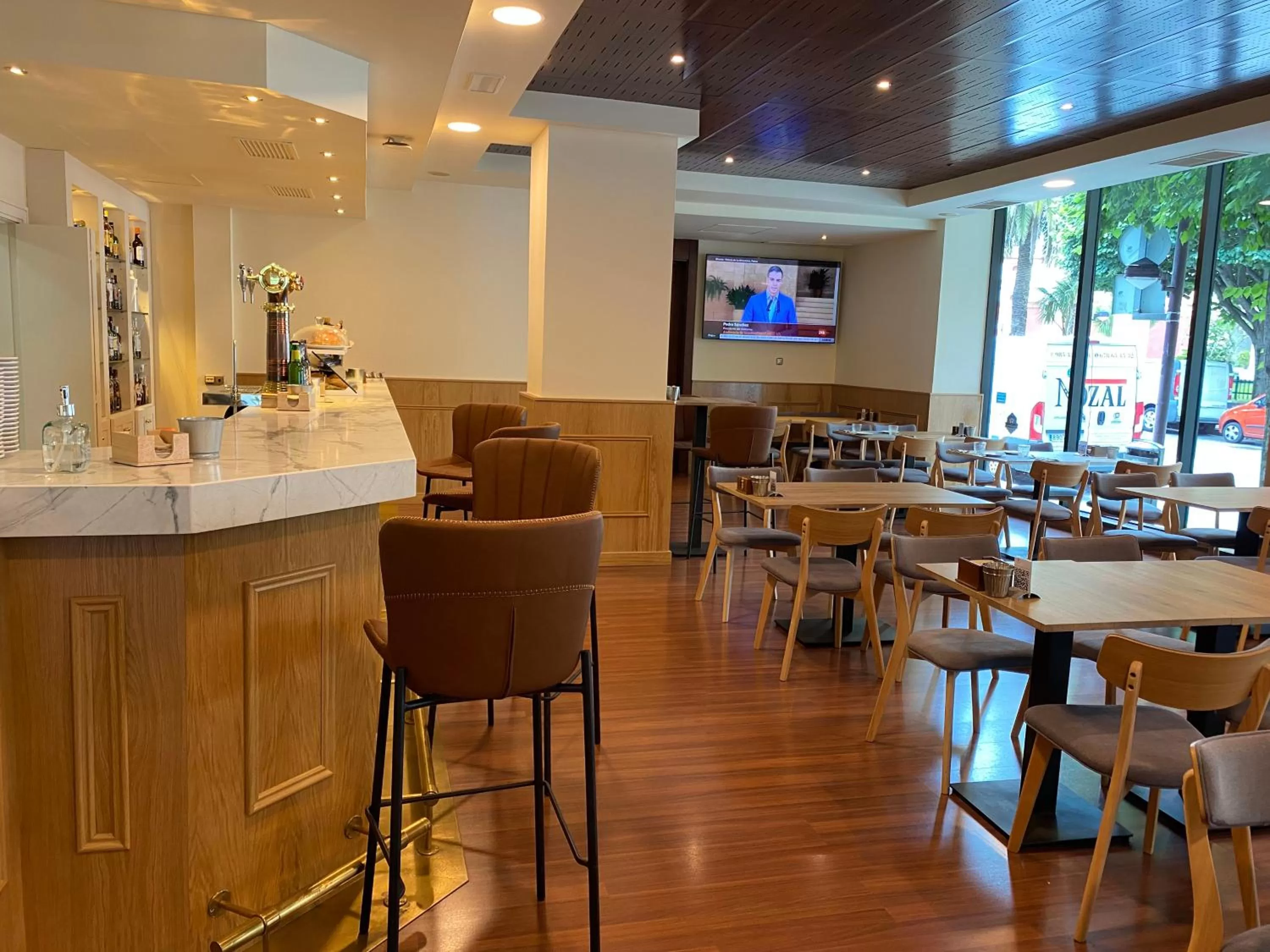 Restaurant/places to eat in Hotel Zentral Gijón Rey Pelayo