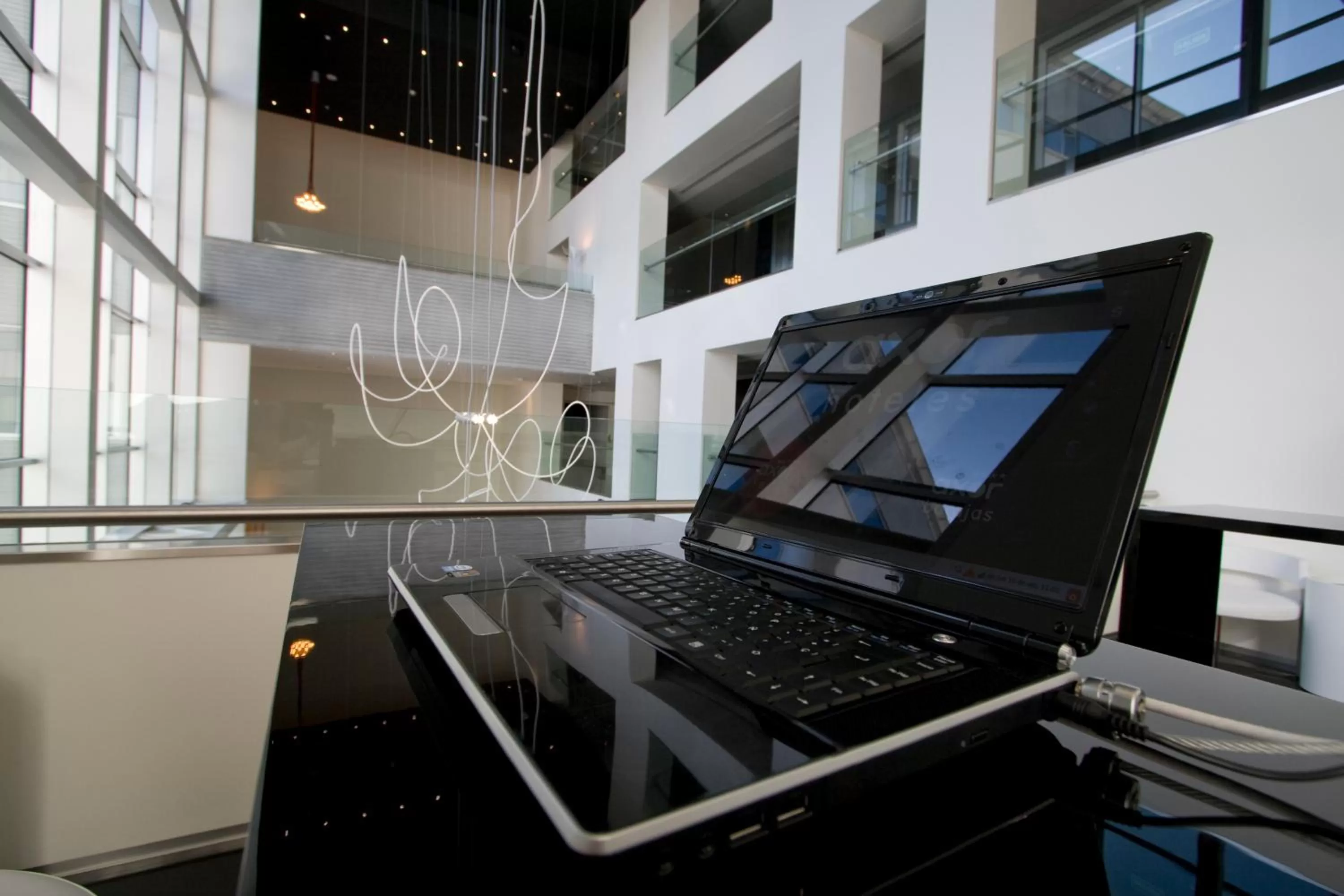 Business facilities in Axor Barajas