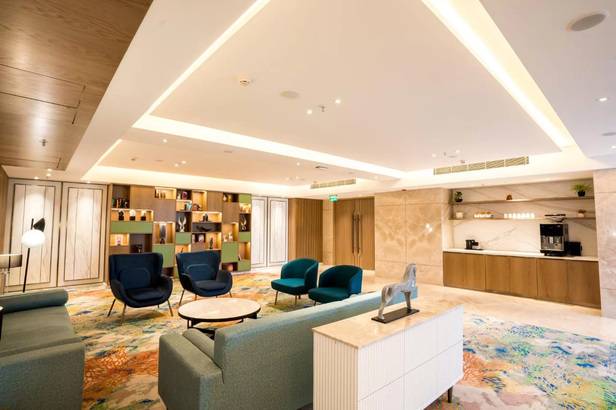 Meeting/conference room in Holiday Inn Lucknow Airport by IHG