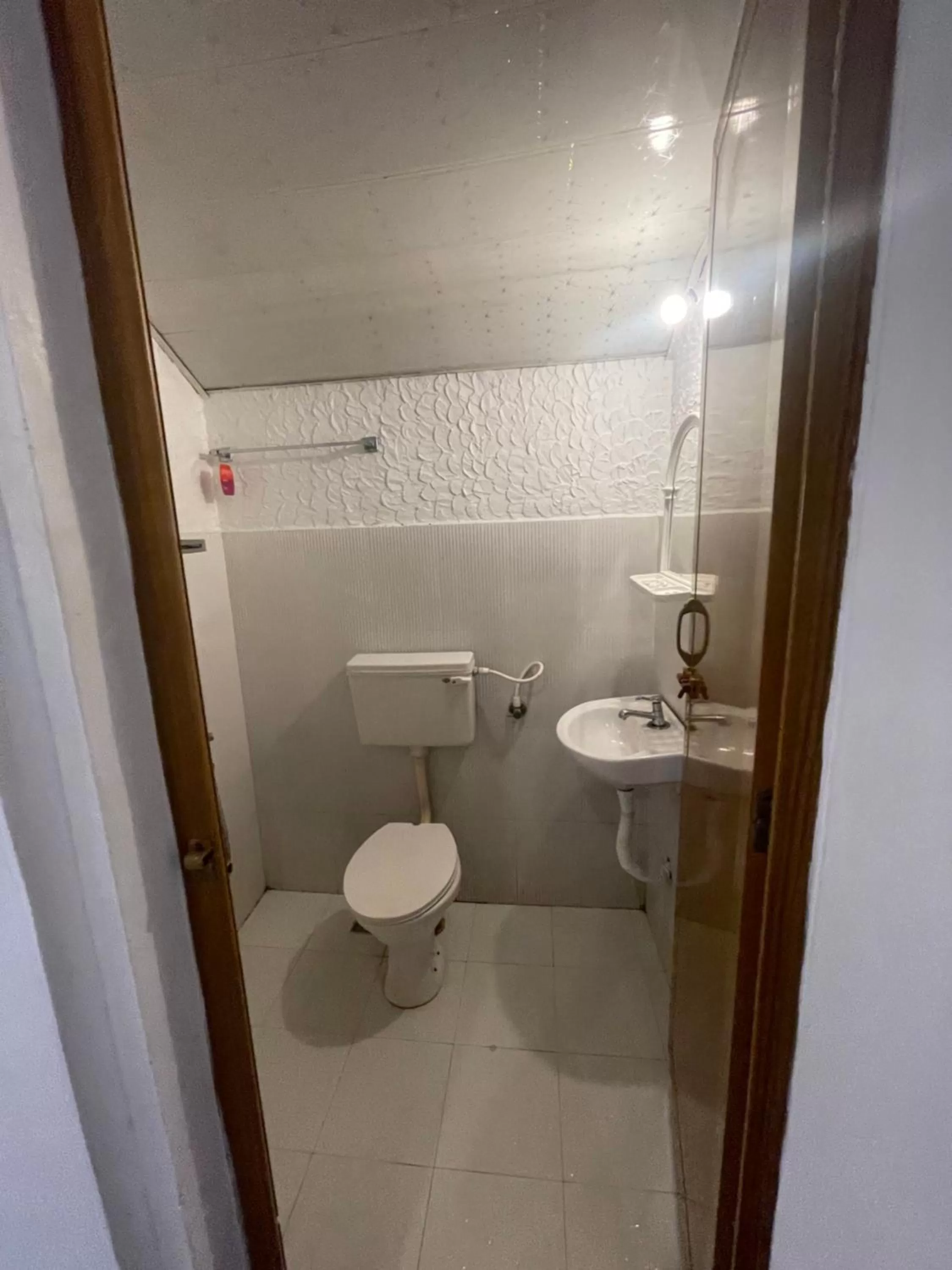 Bathroom in Garden Bay Resort