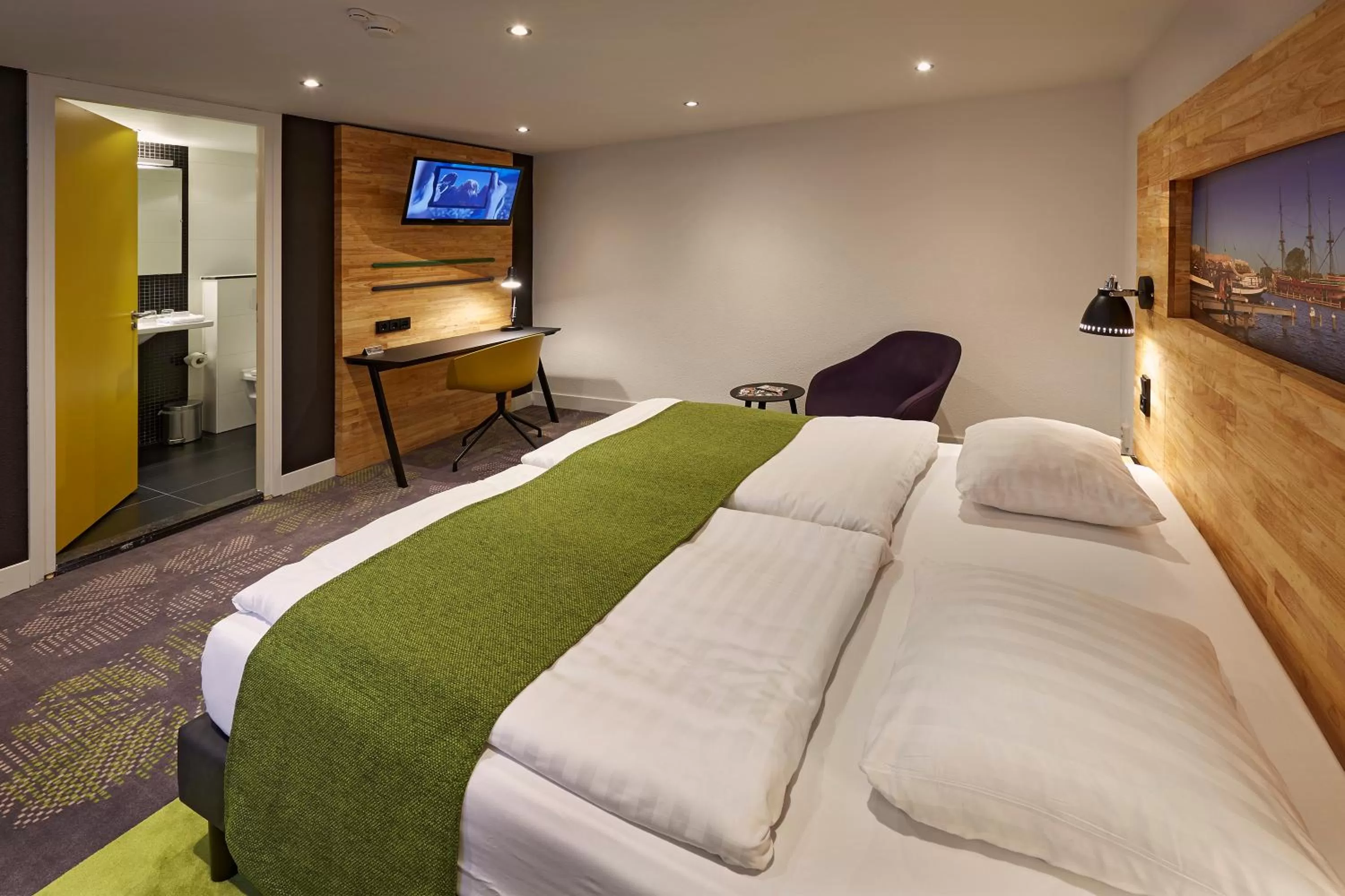 Photo of the whole room, Bed in Nova Hotel