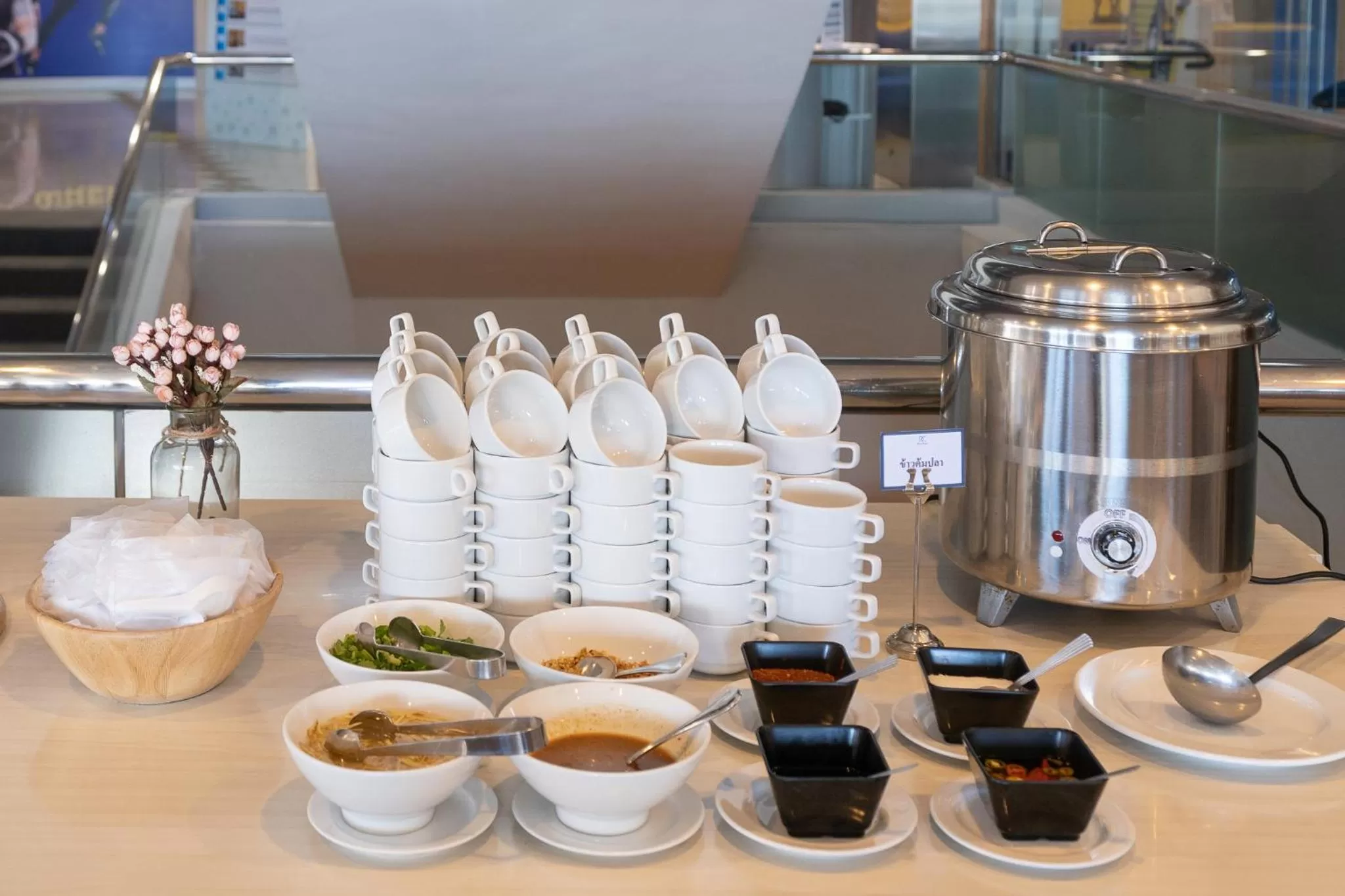 Restaurant/places to eat in Riverine Place Hotel and Residence