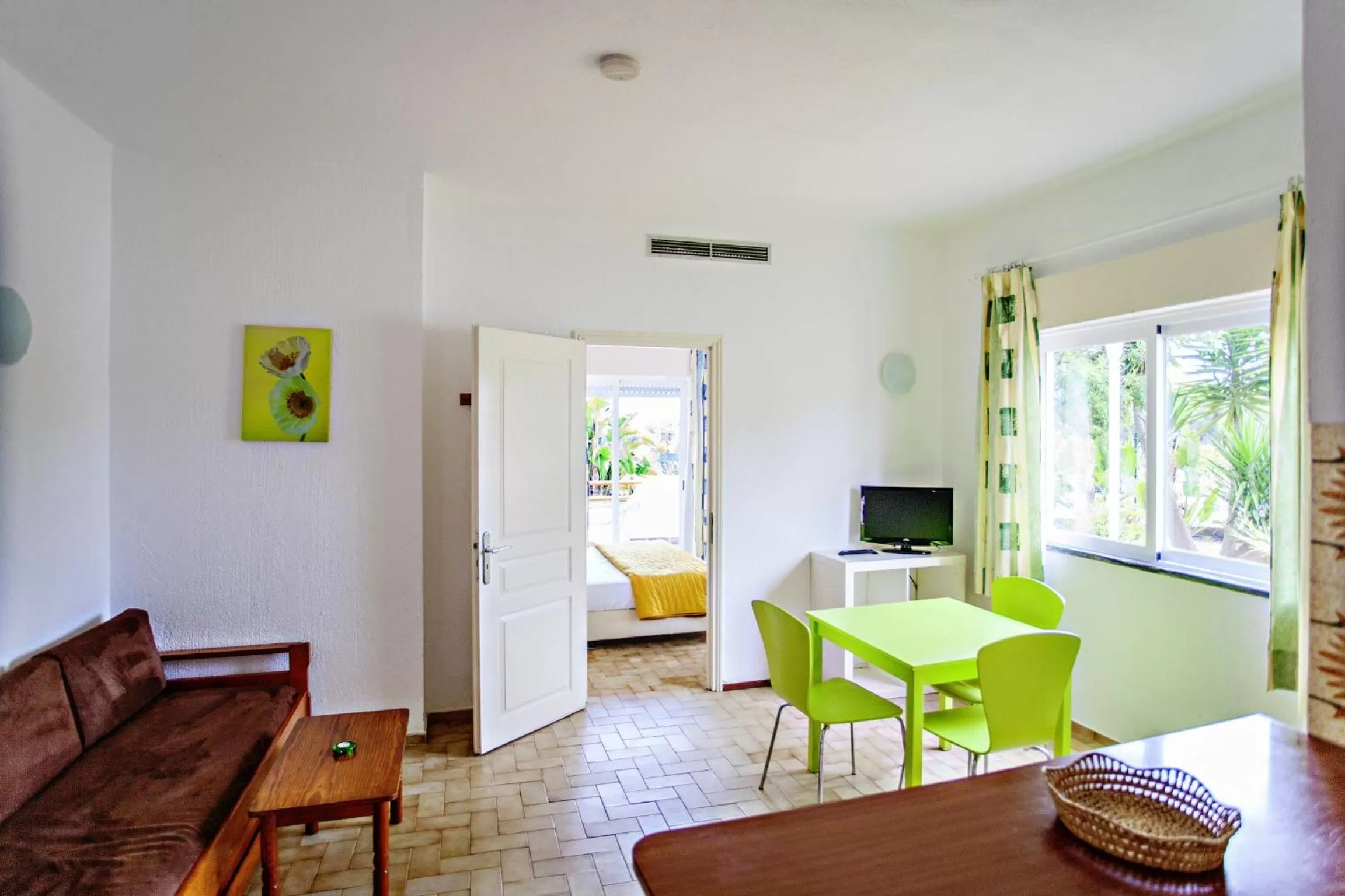 Living room, Seating Area in Apartamentos Turísticos Gida by Umbral