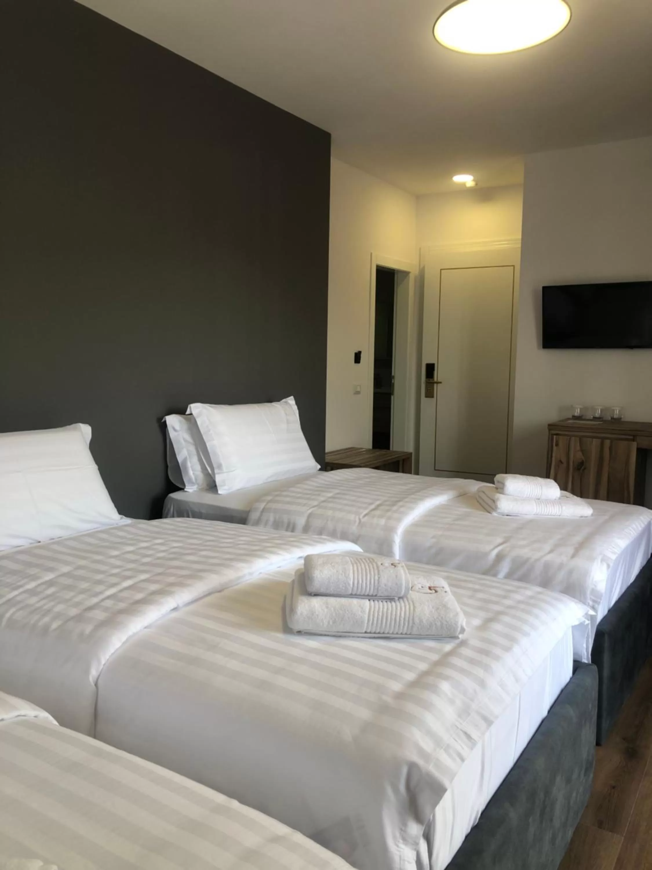 Bed in Grand Hotel Pogradec