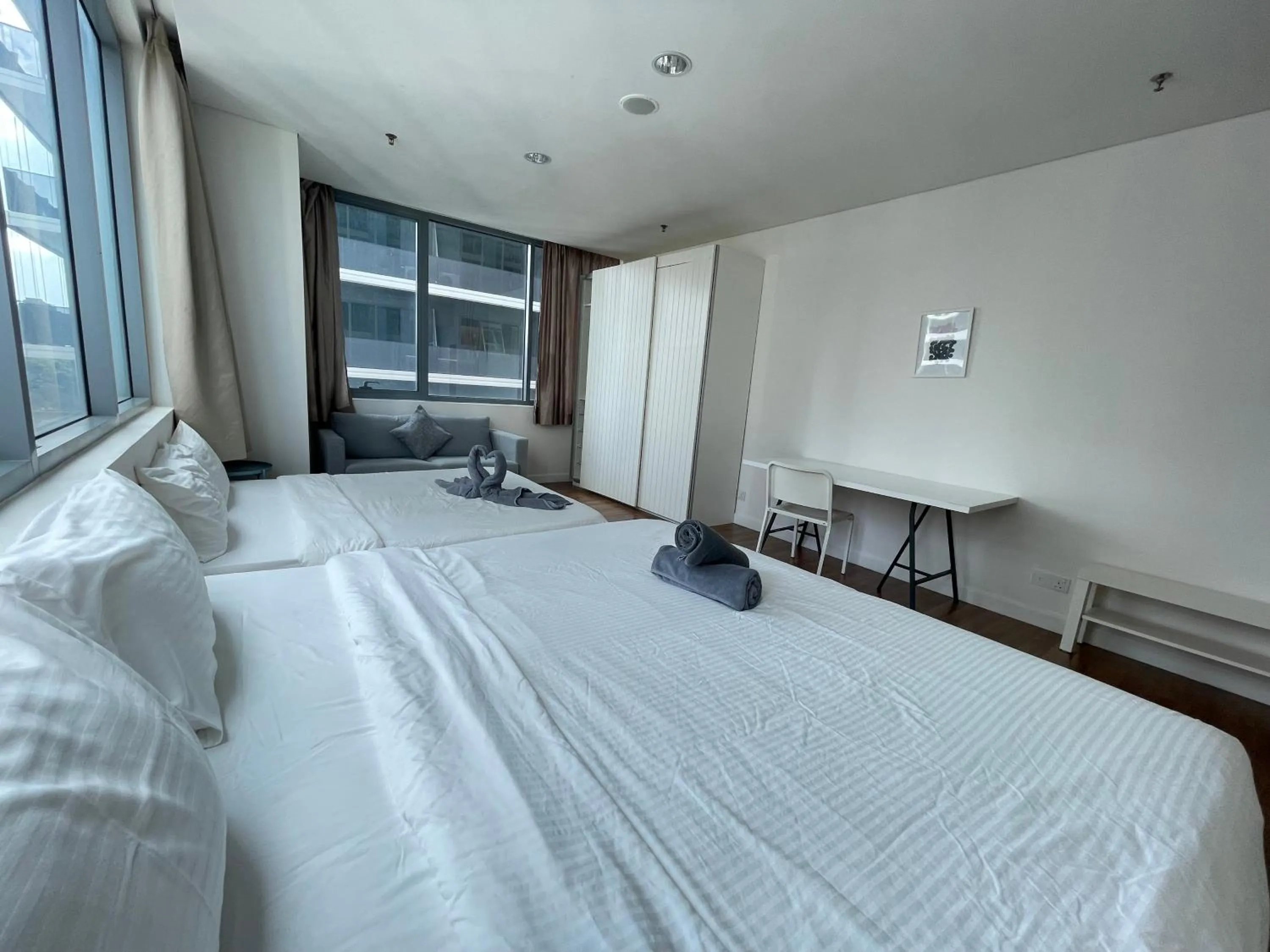 Bedroom, Bed in Mercu Summer Suite KLCC @ Penguin Homes