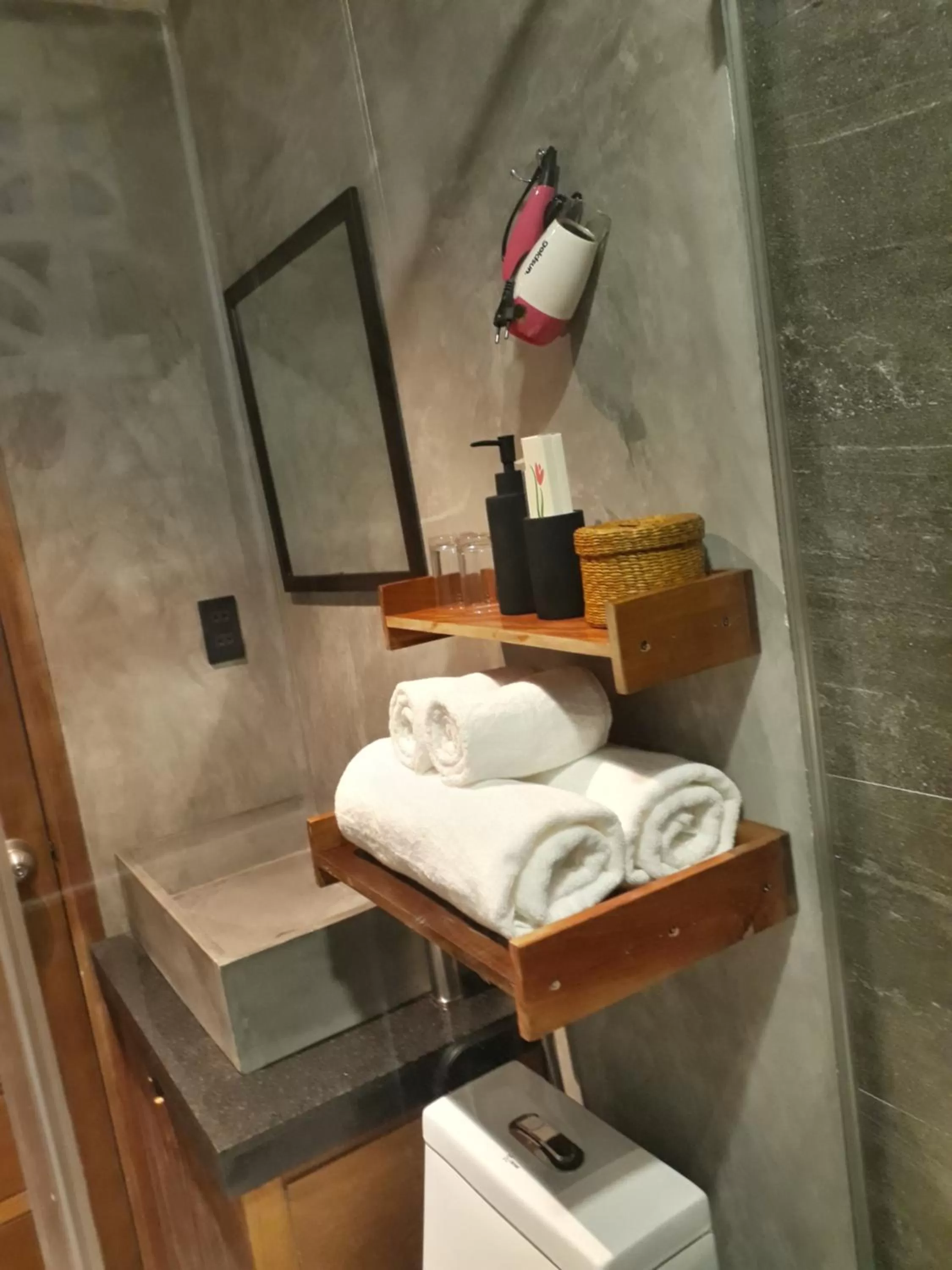 Bathroom in Pink Tulip Hoi An