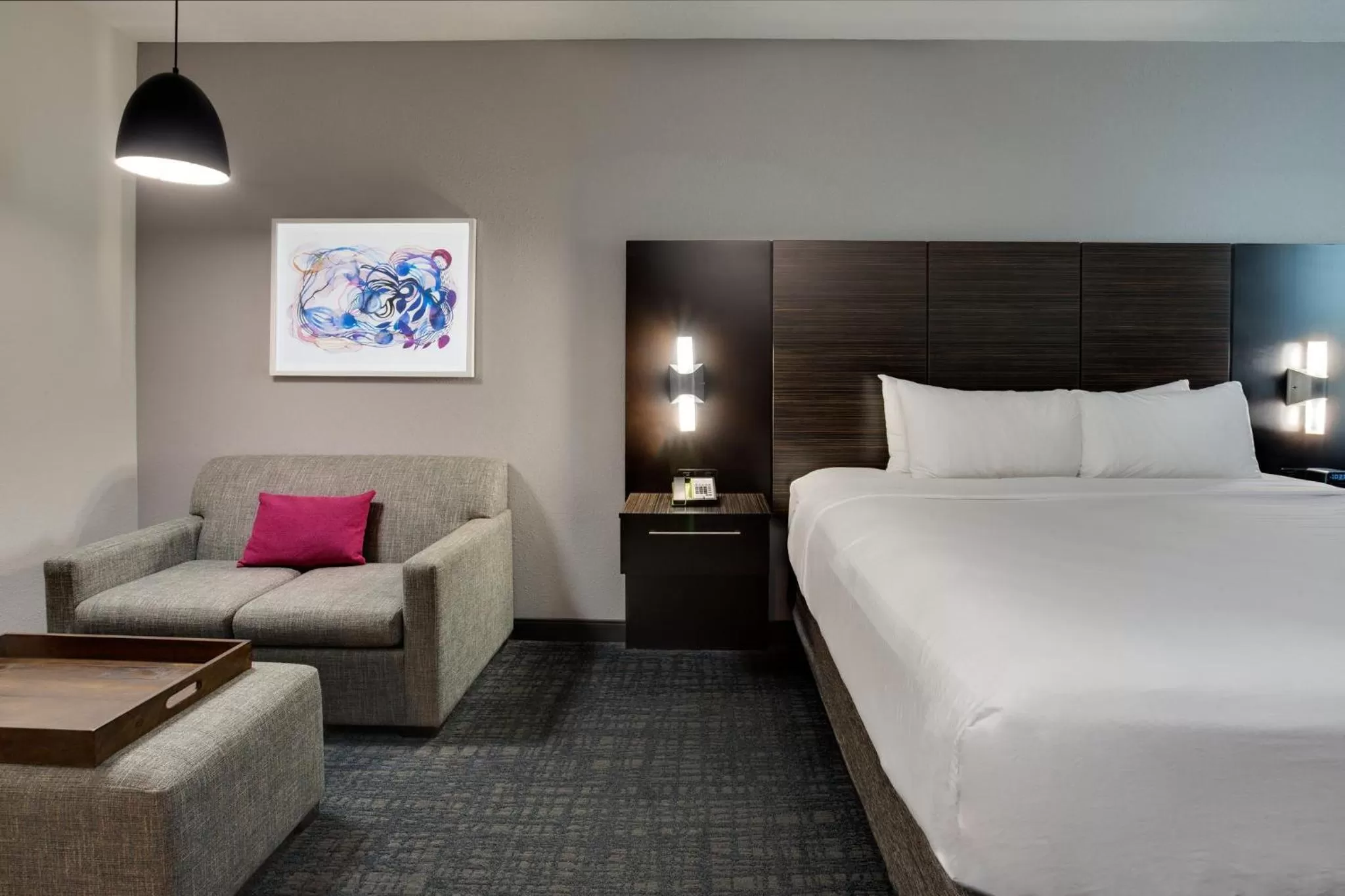 Photo of the whole room, Bed in Crowne Plaza Hotel & Resorts Fort Lauderdale Airport/ Cruise by IHG