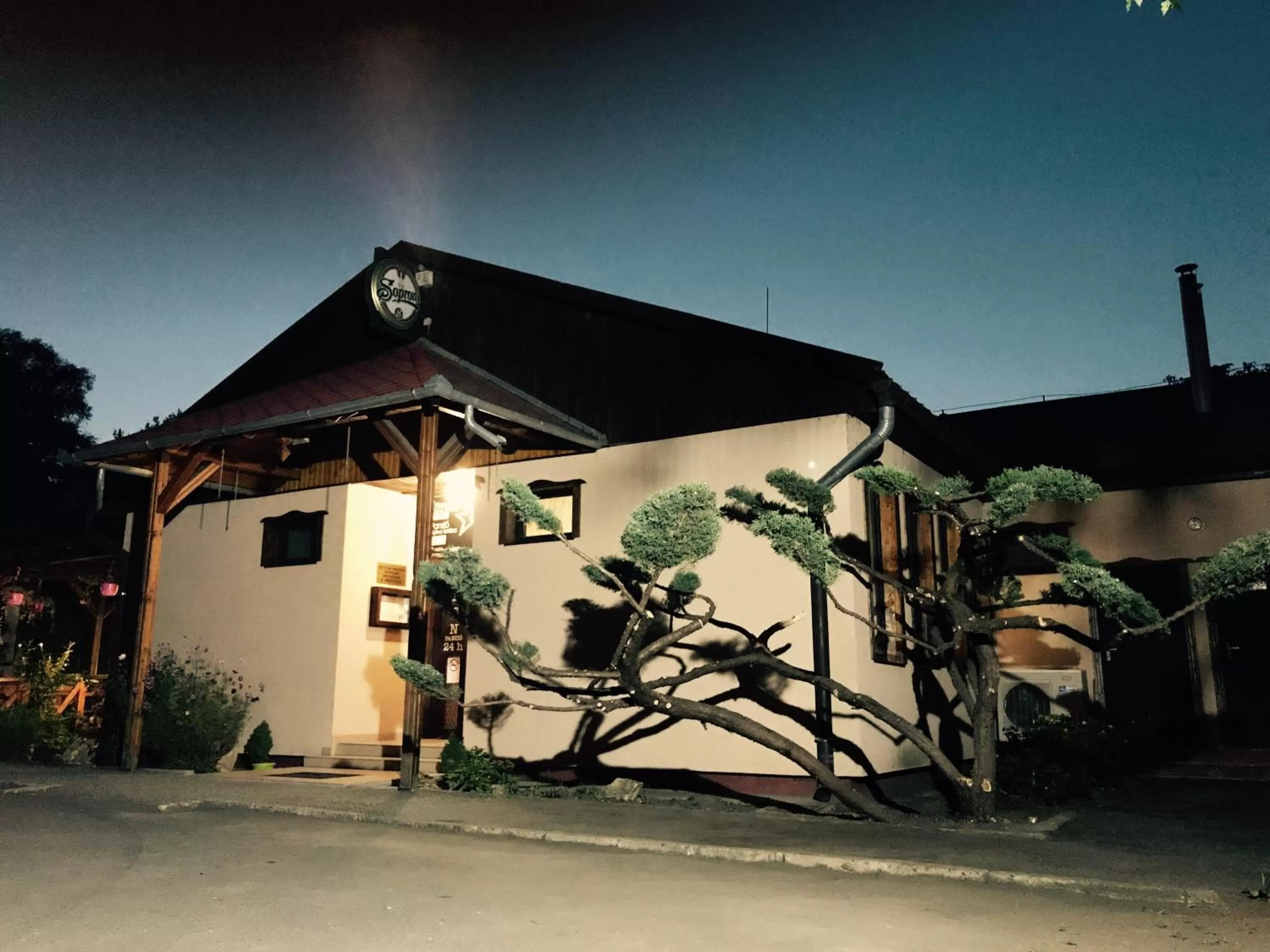 Property building in Sztár Motel Étterem