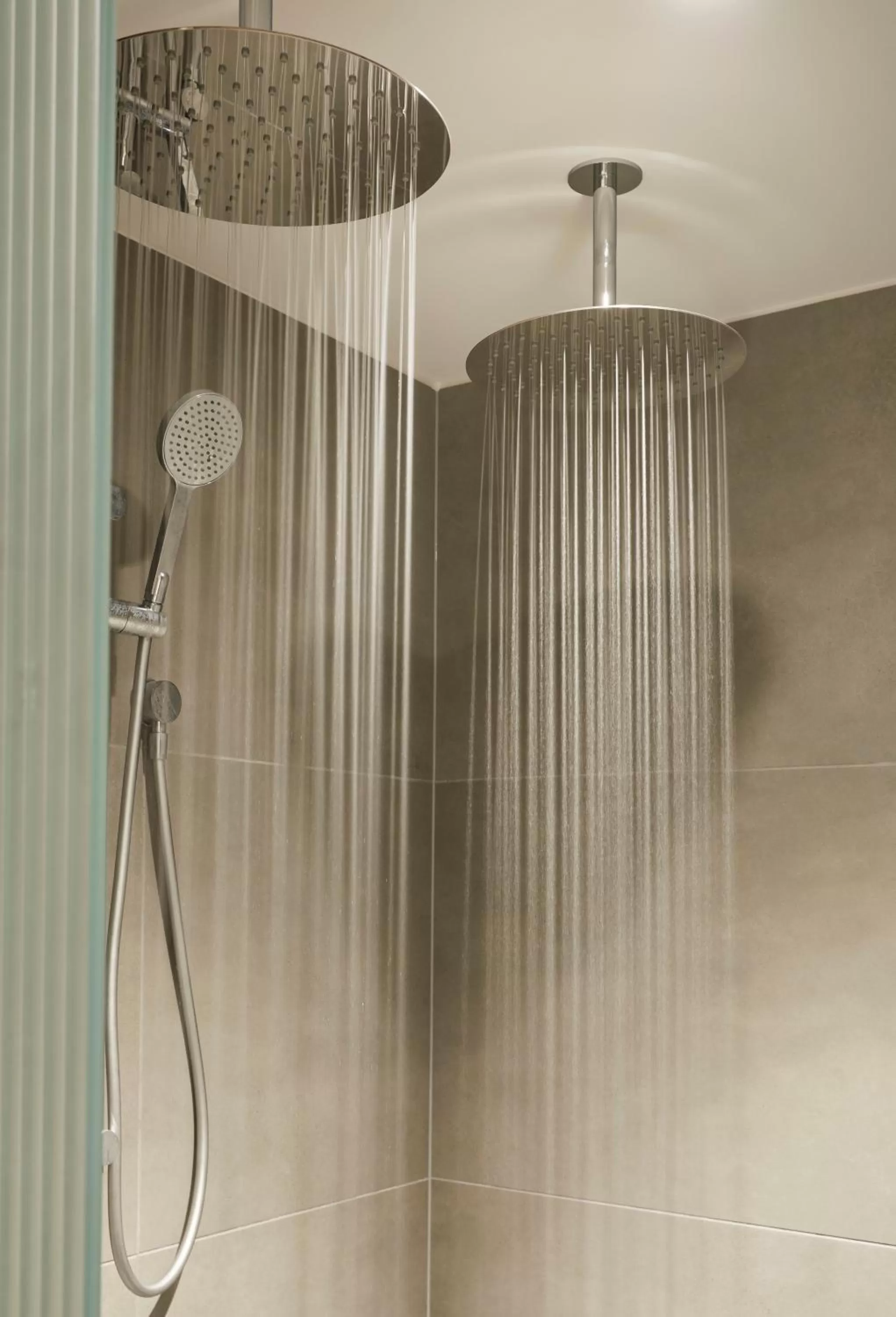 Shower in Ovolo Melbourne South Yarra, a Wyndham Hotel