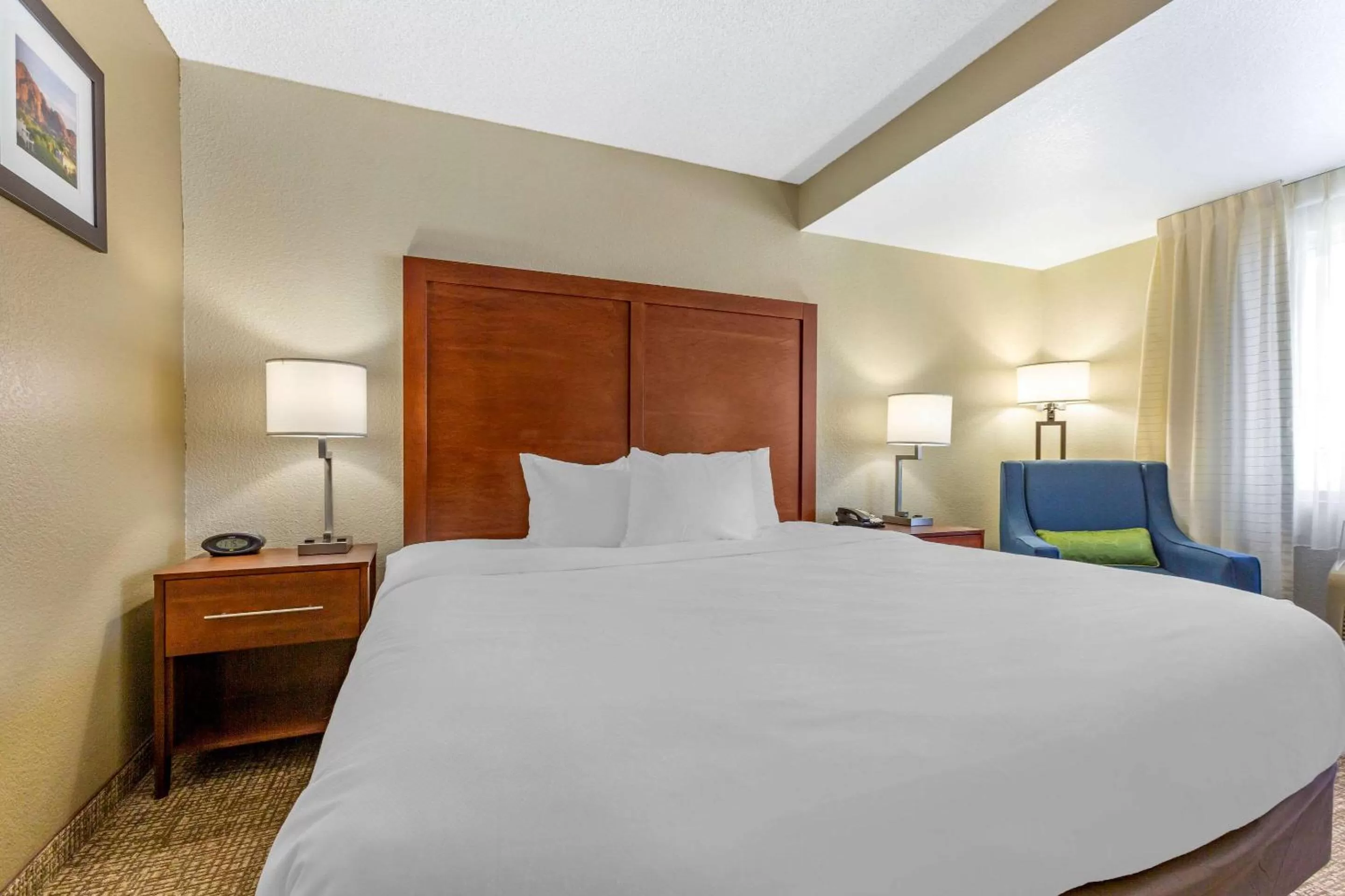 Bed in Comfort Inn & Suites Phoenix North - Deer Valley