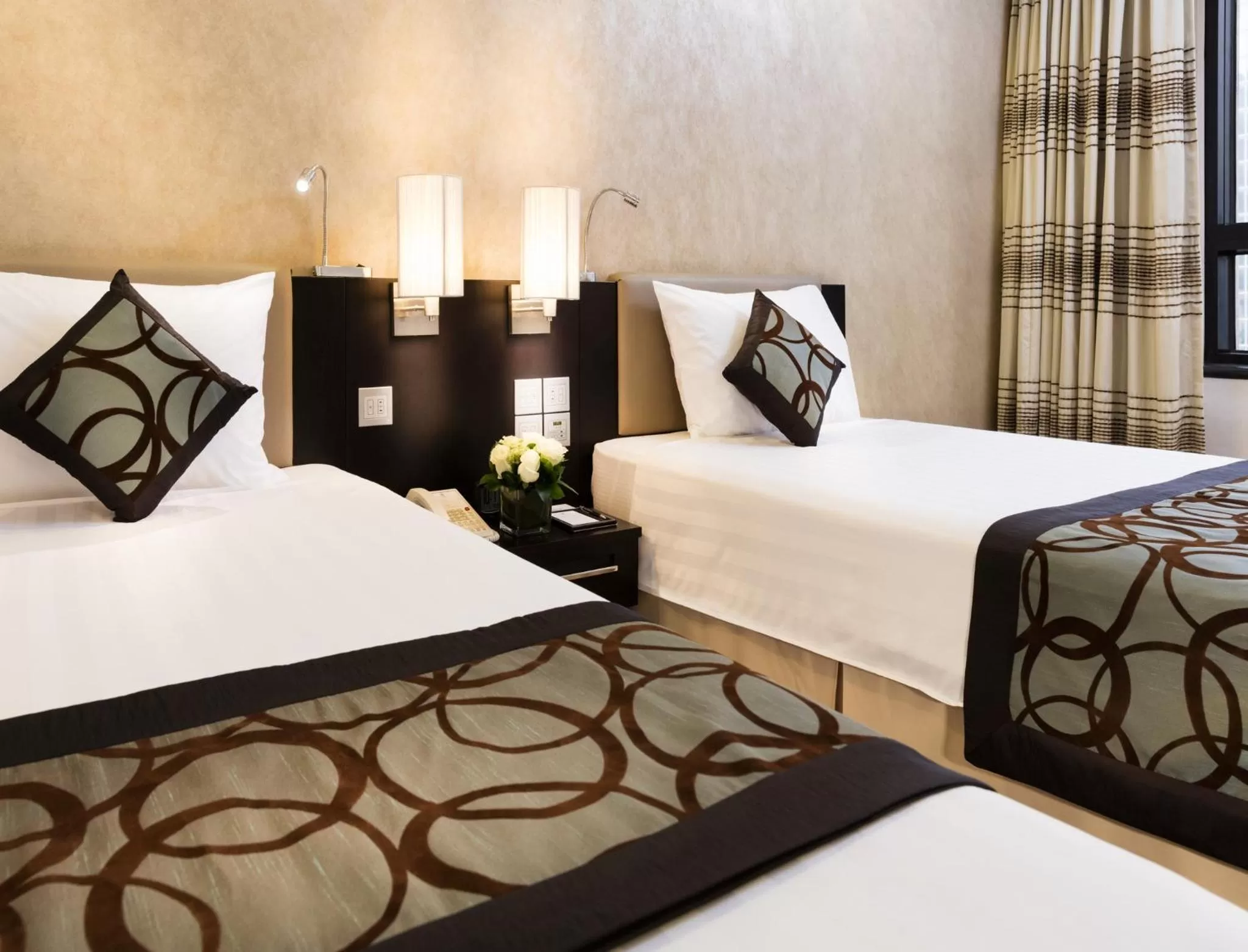 Bed in Gloucester Luk Kwok Hong Kong