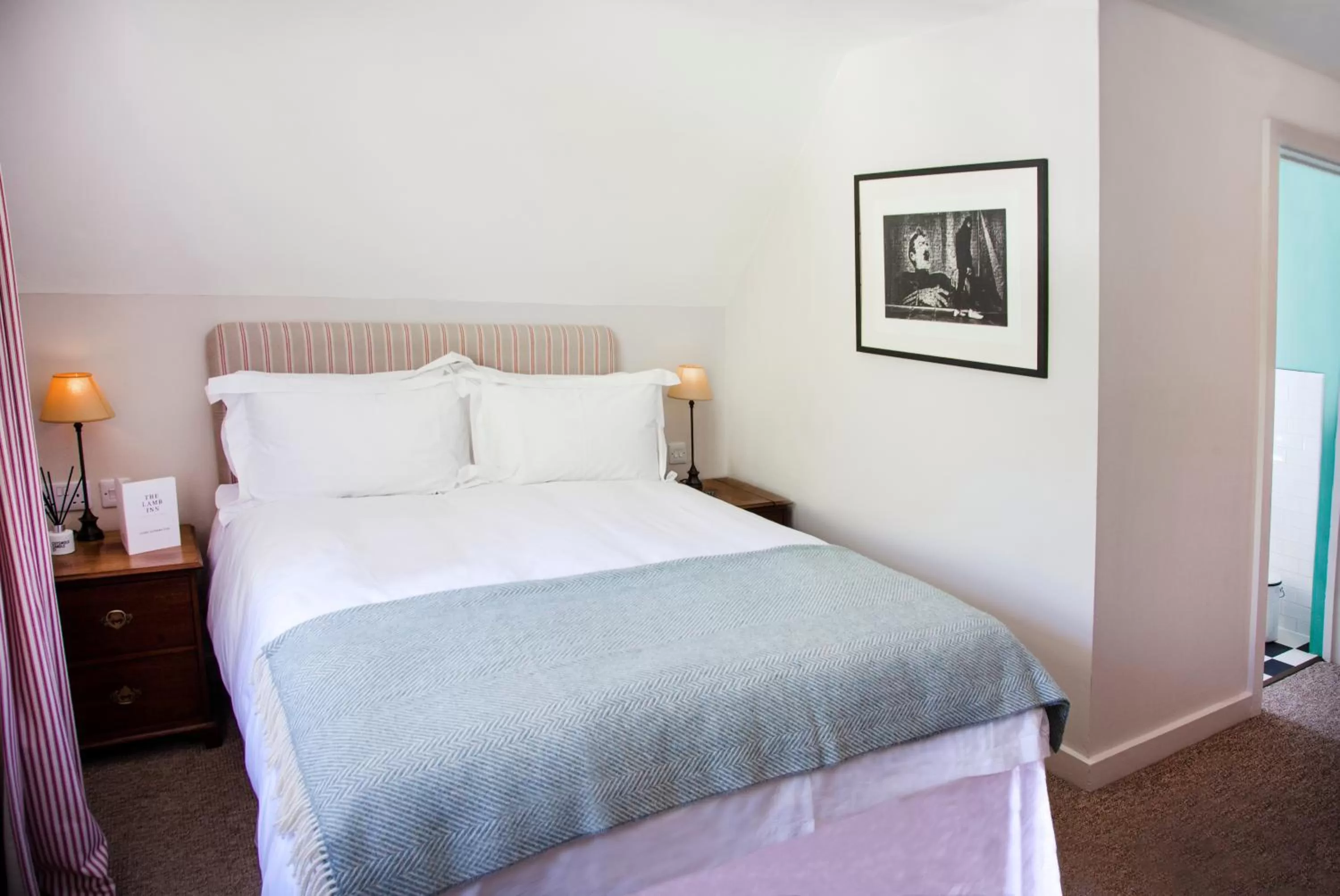 Bedroom, Bed in The Lamb Inn