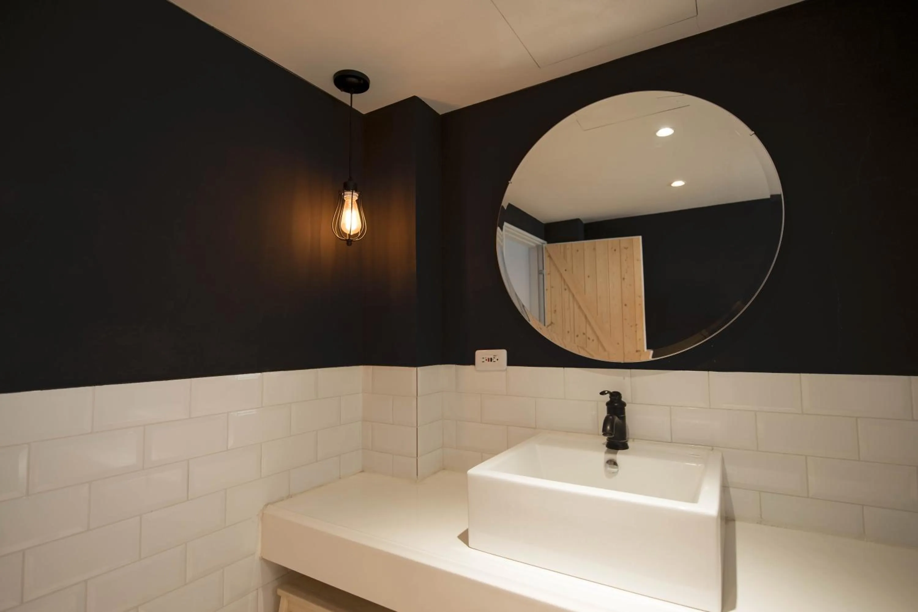 被愛咖啡小旅館 Birdeye Garden