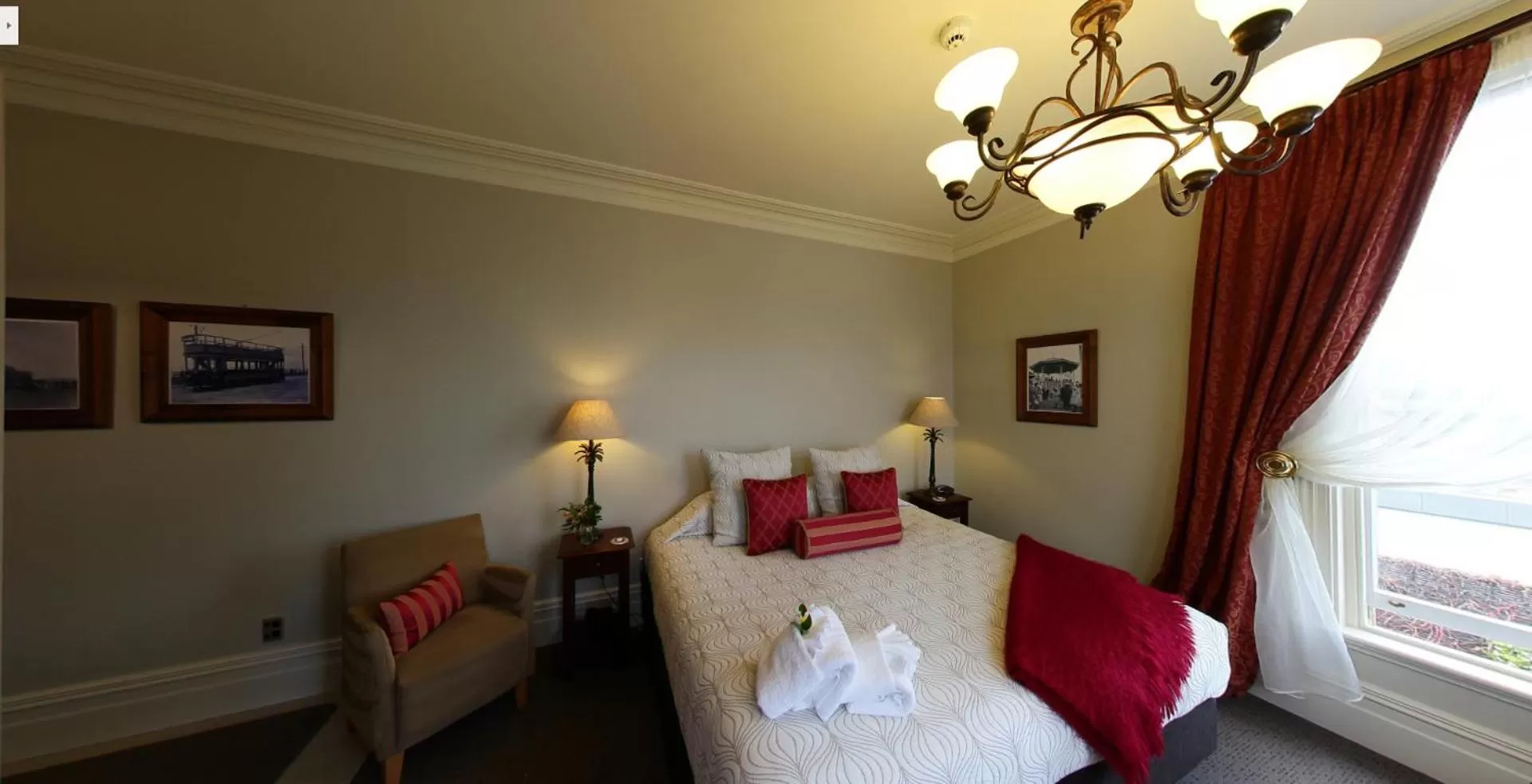 Bed in Merivale Manor