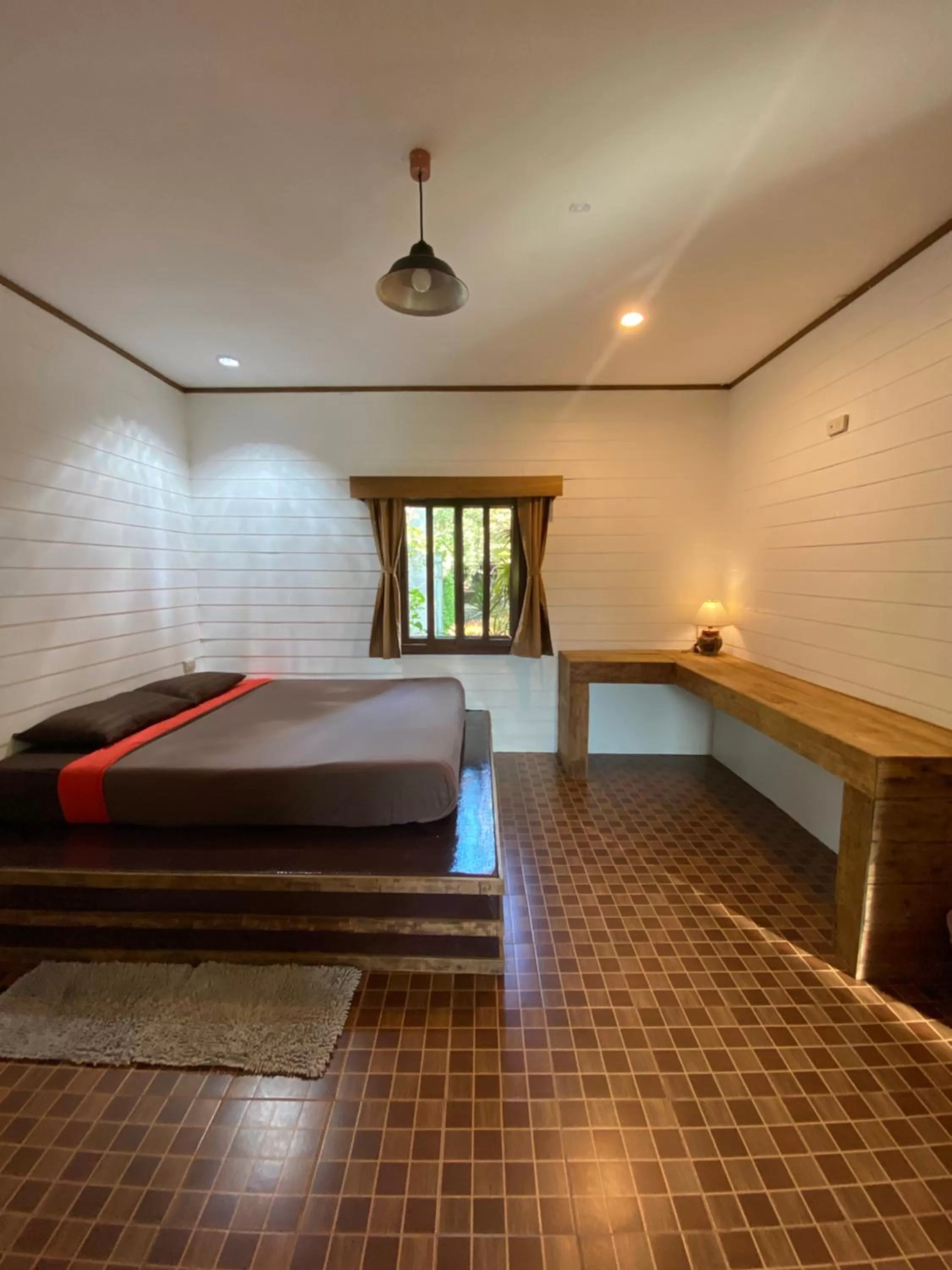 Bedroom, Bed in Sirita