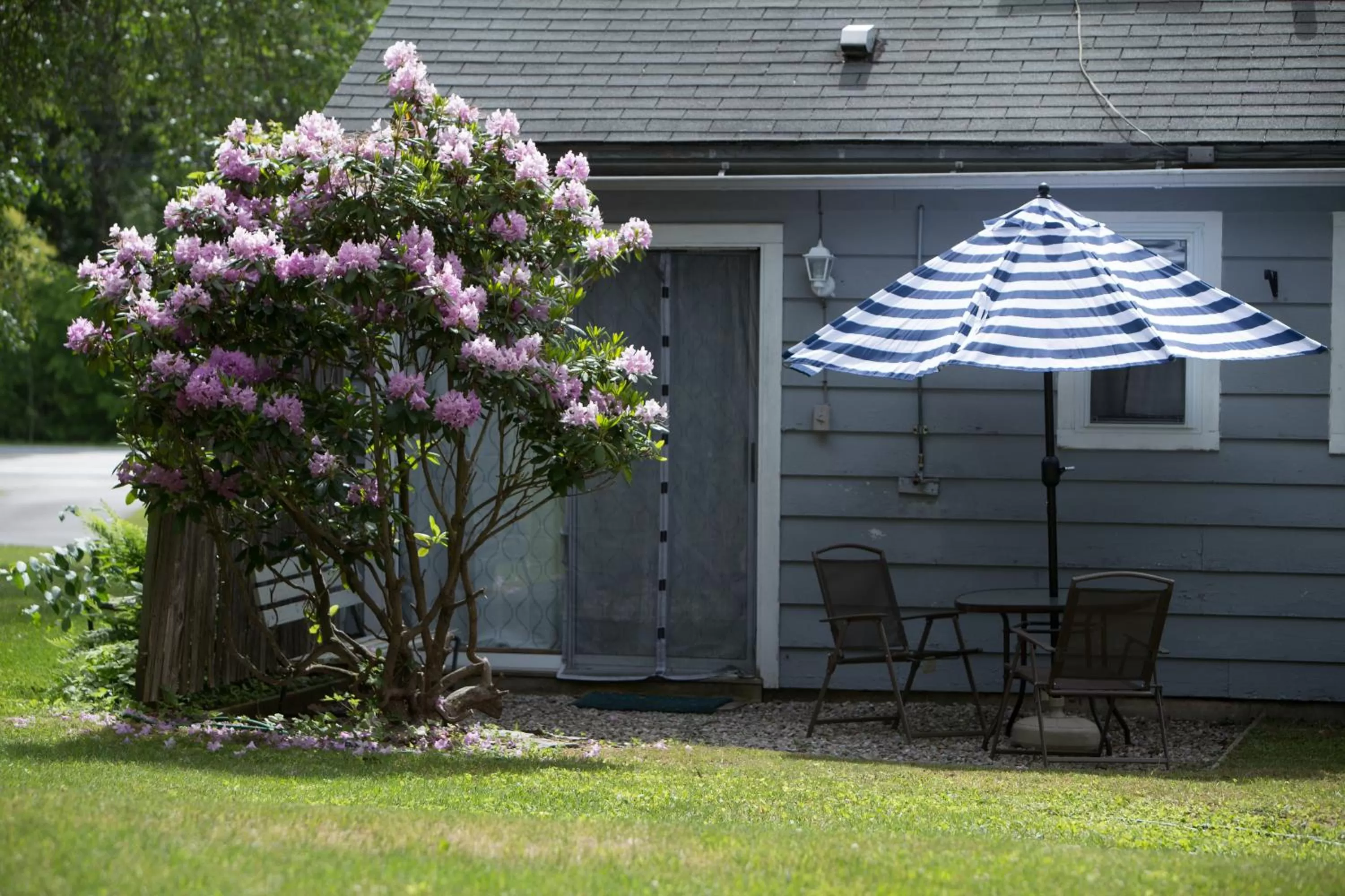 Balcony/Terrace in Governor's Rock Motel