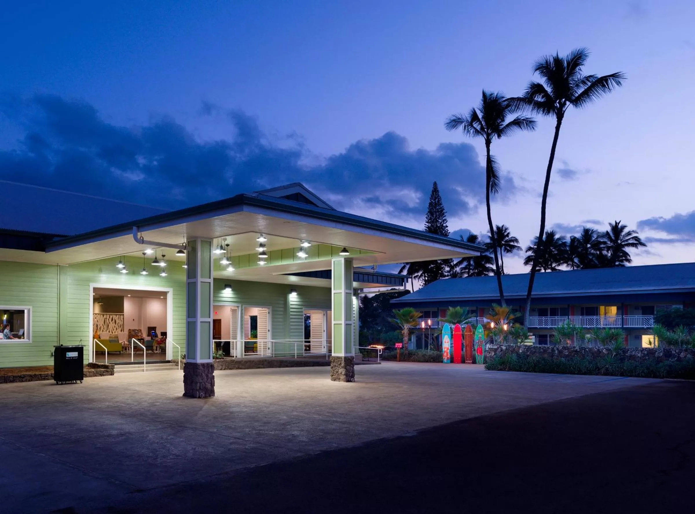Property building in Kauai Shores Hotel