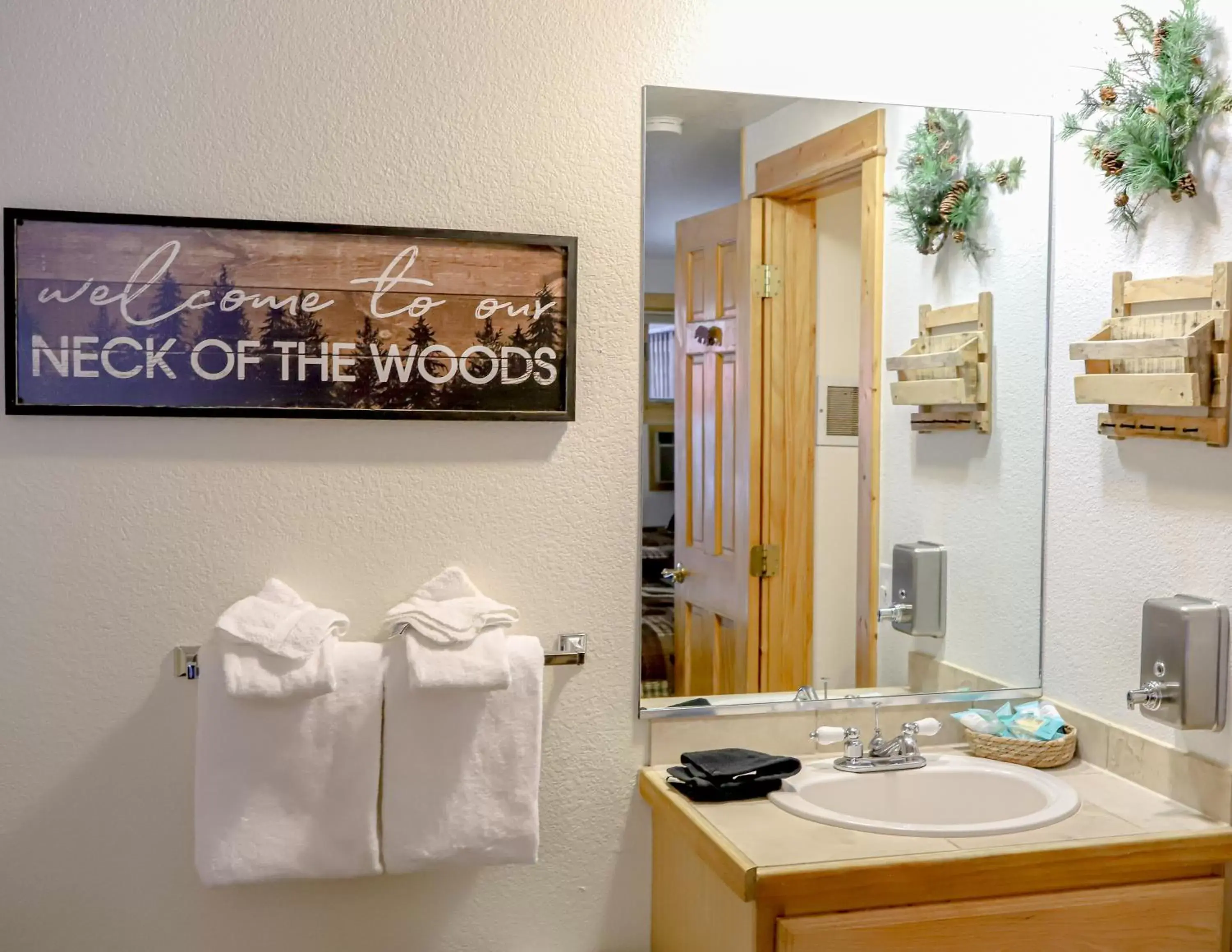 Quadruple Room in Nicky's Resort Quadruple Room in Nicky's Resort