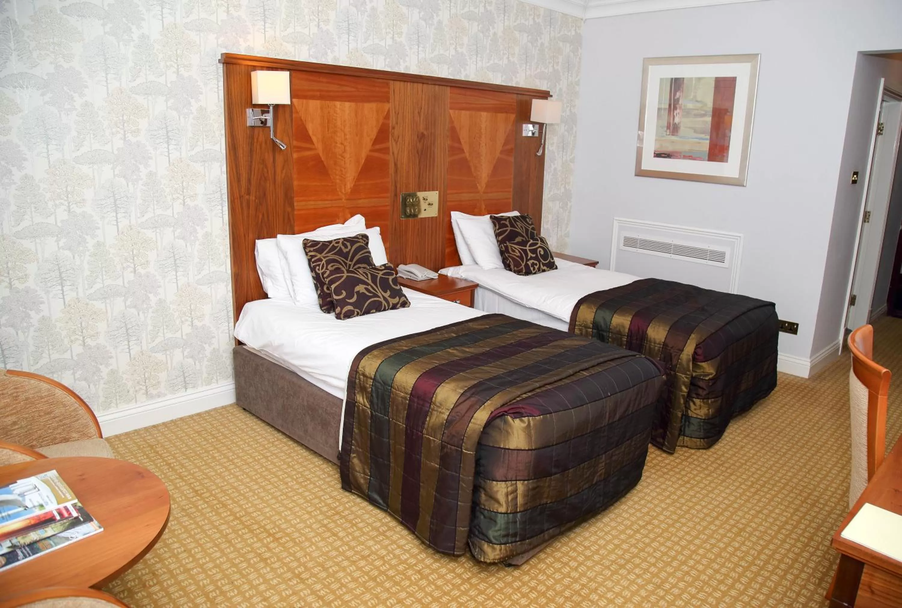 Bedroom, Bed in Quorn Country Hotel Leicester