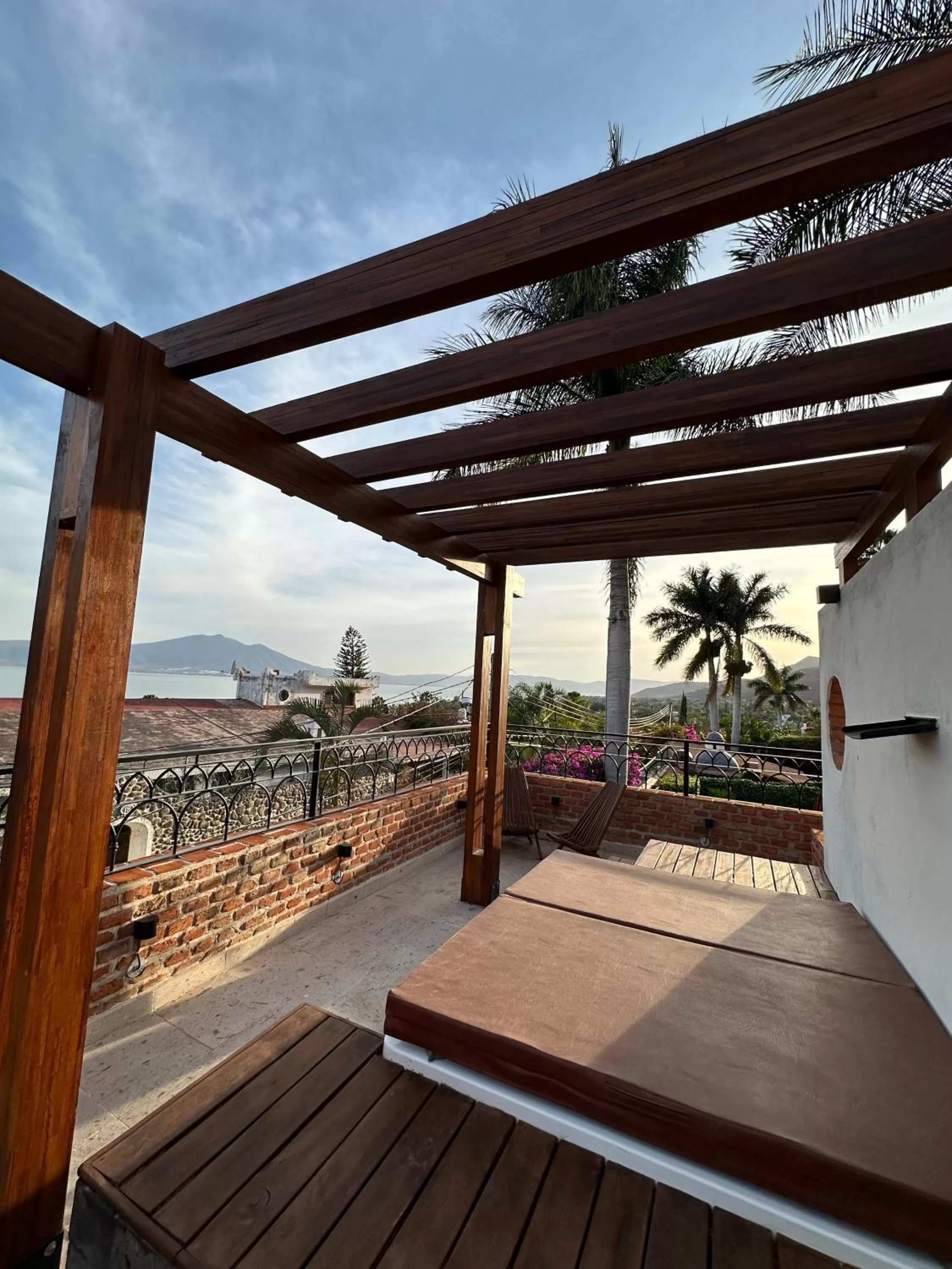 Hotel Lindo Ajijic Bed & Breakfast