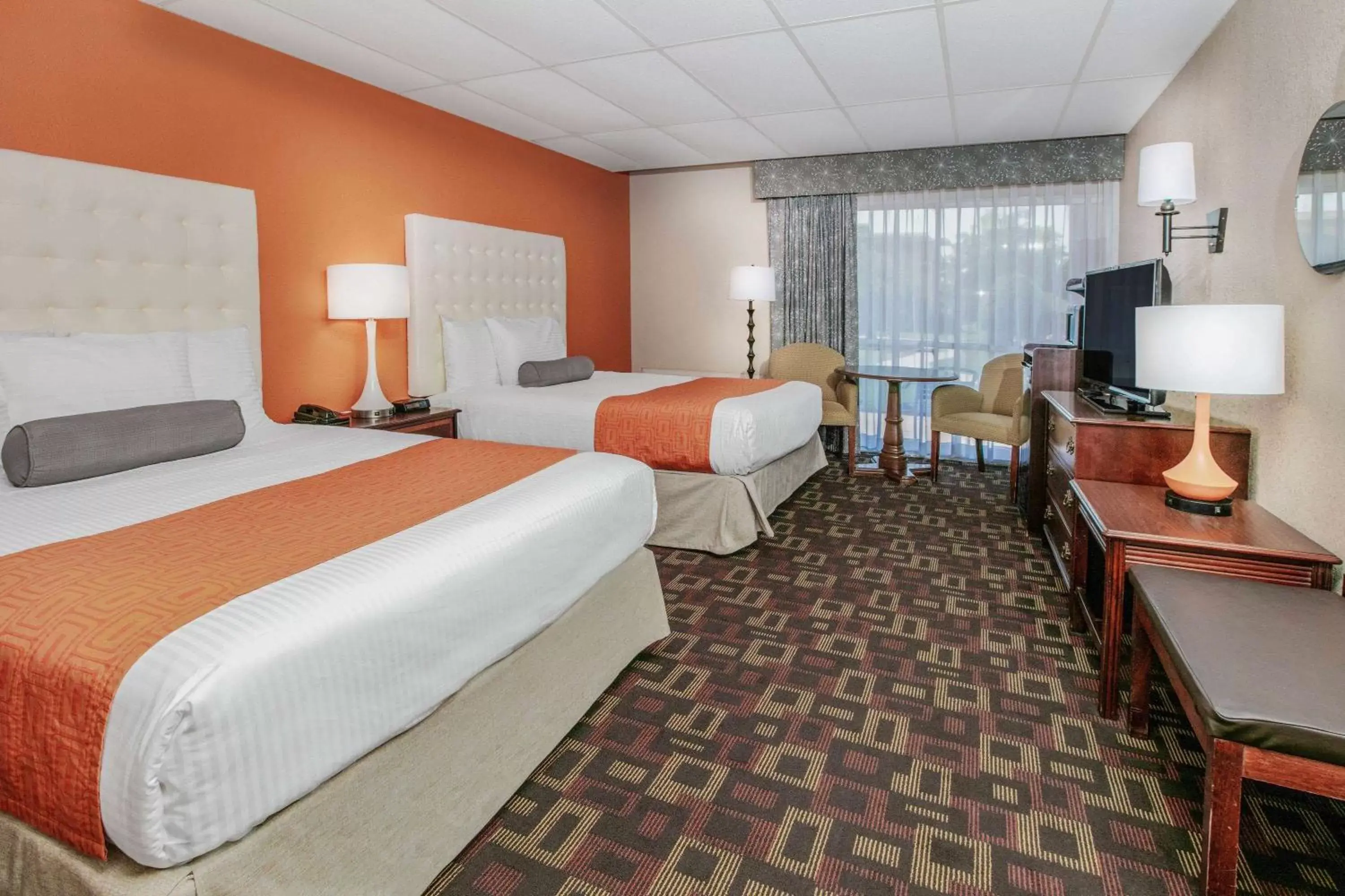 Queen Room with Two Queen Beds - Non-Smoking in Howard Johnson by Wyndham Oklahoma City OKC Airport, Fairgrounds, I40 Queen Room with Two Queen Beds - Non-Smoking in Howard Johnson by Wyndham Oklahoma City OKC Airport, Fairgrounds, I40