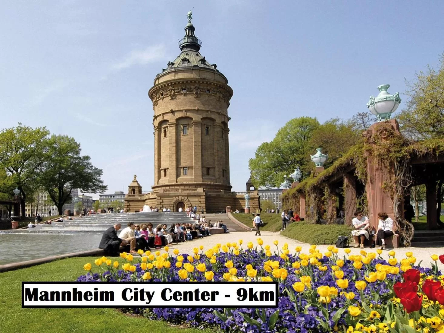 Staff in eXo Square Heidelberg/Schwetzingen - by SuperFly Hotels