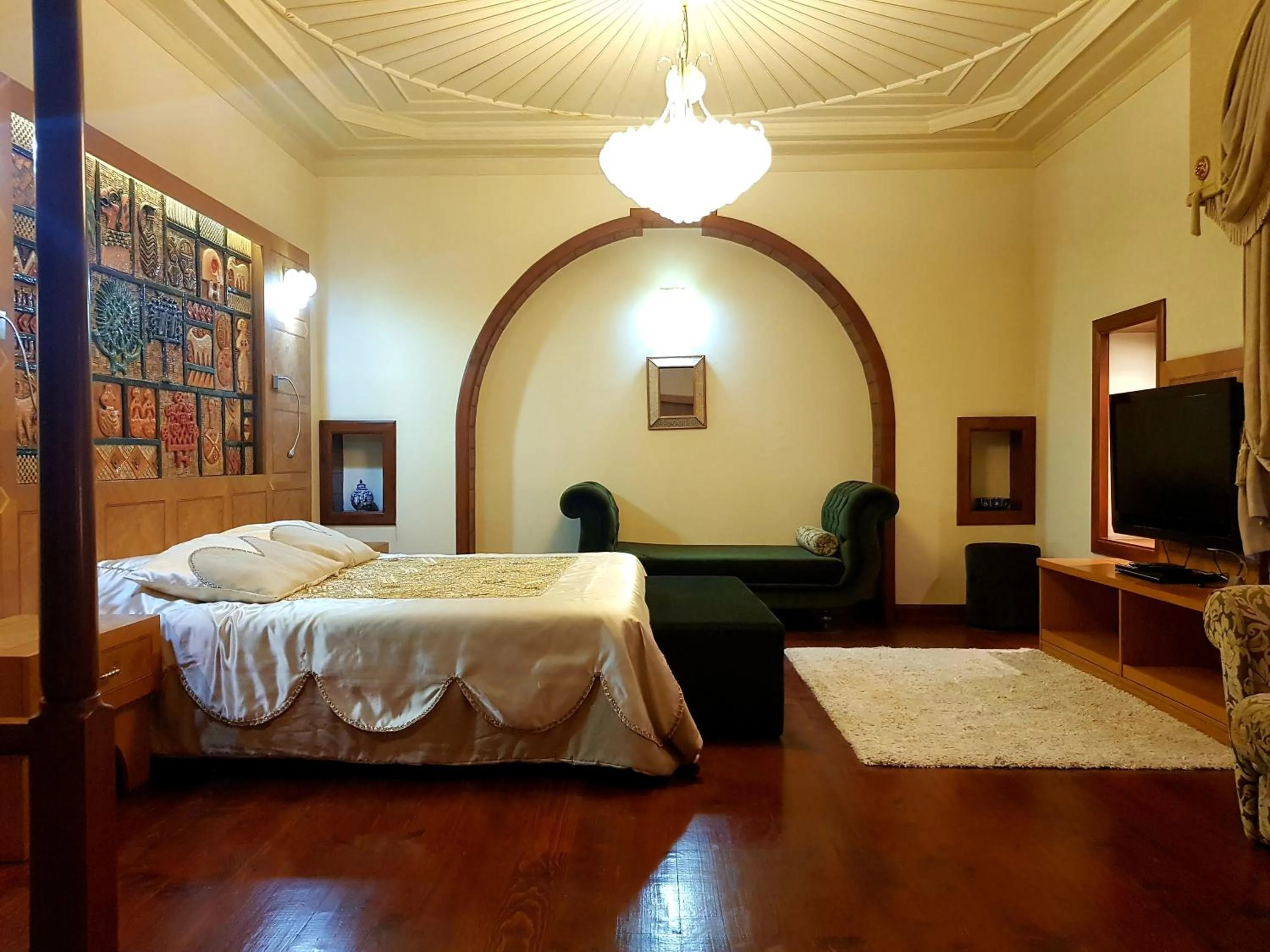 Photo of the whole room, Bed in Eski Masal Hotel - Special Class