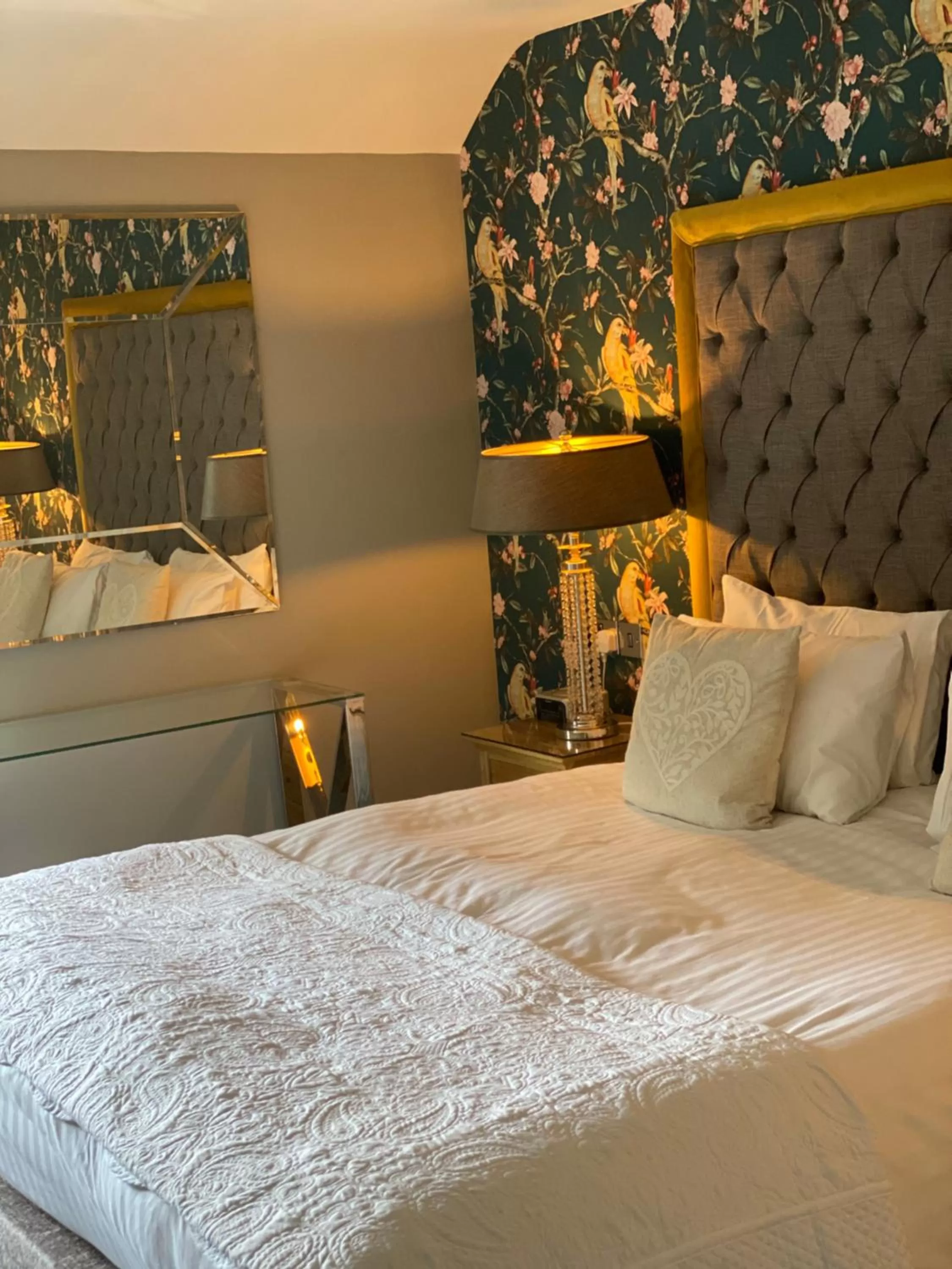 Bed in The General Tarleton