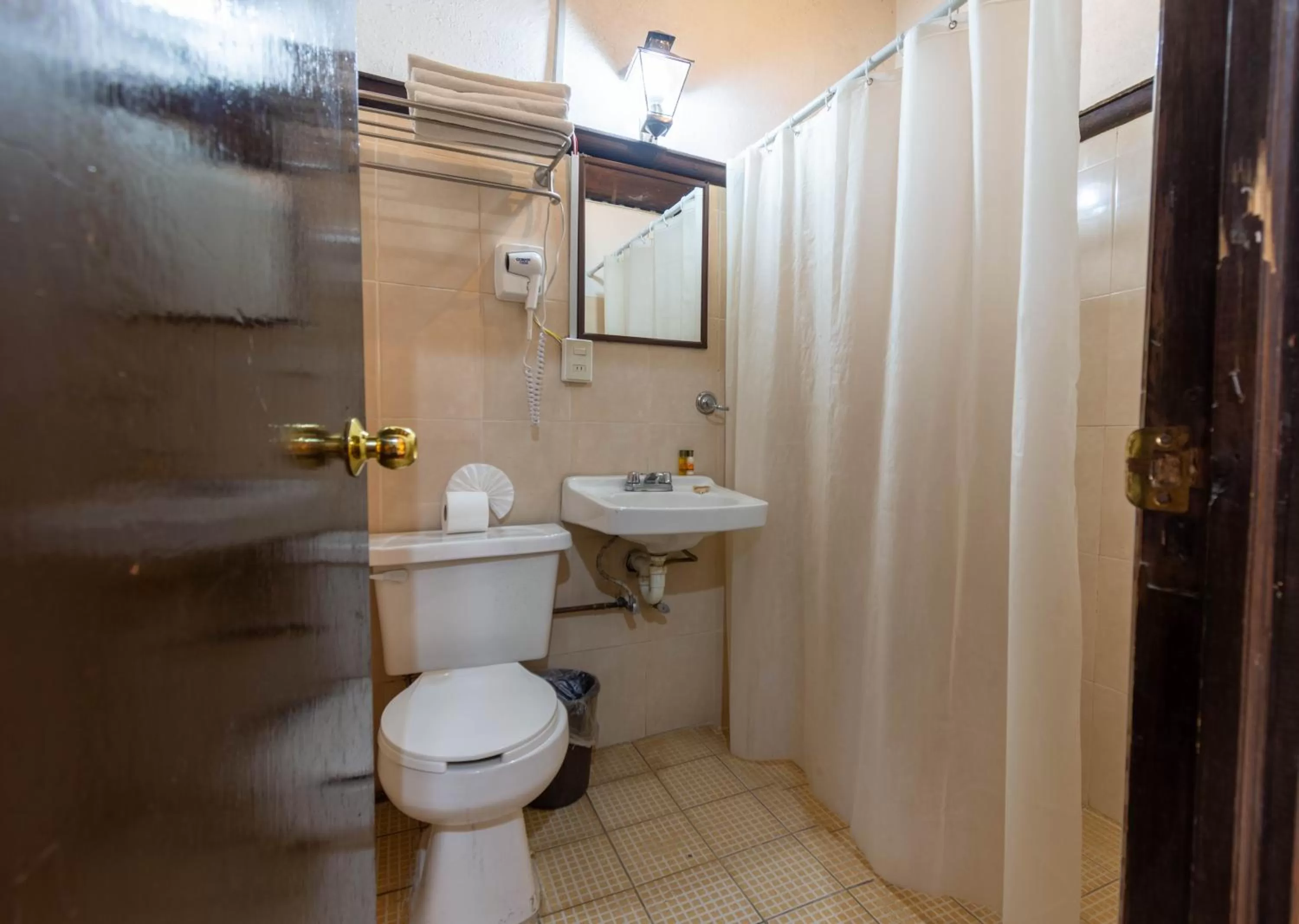 Bathroom in Hotel Casa Sangre de Cristo