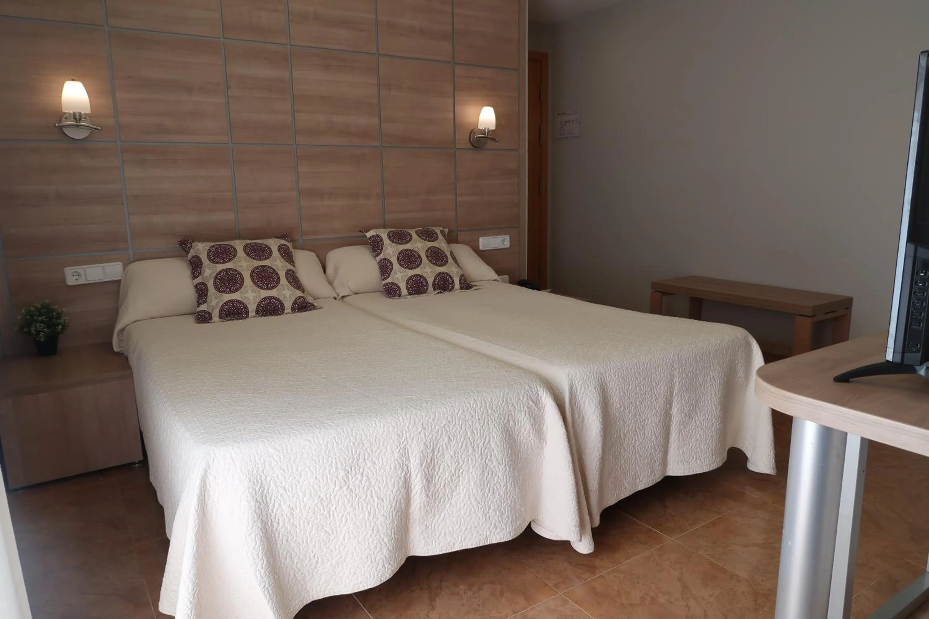 Bed in El Camí Hotel