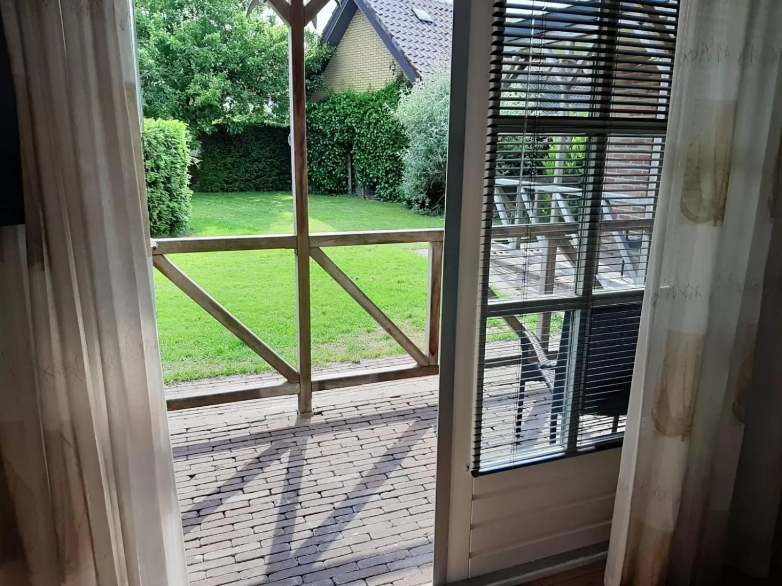 Garden view in B&B De Reede