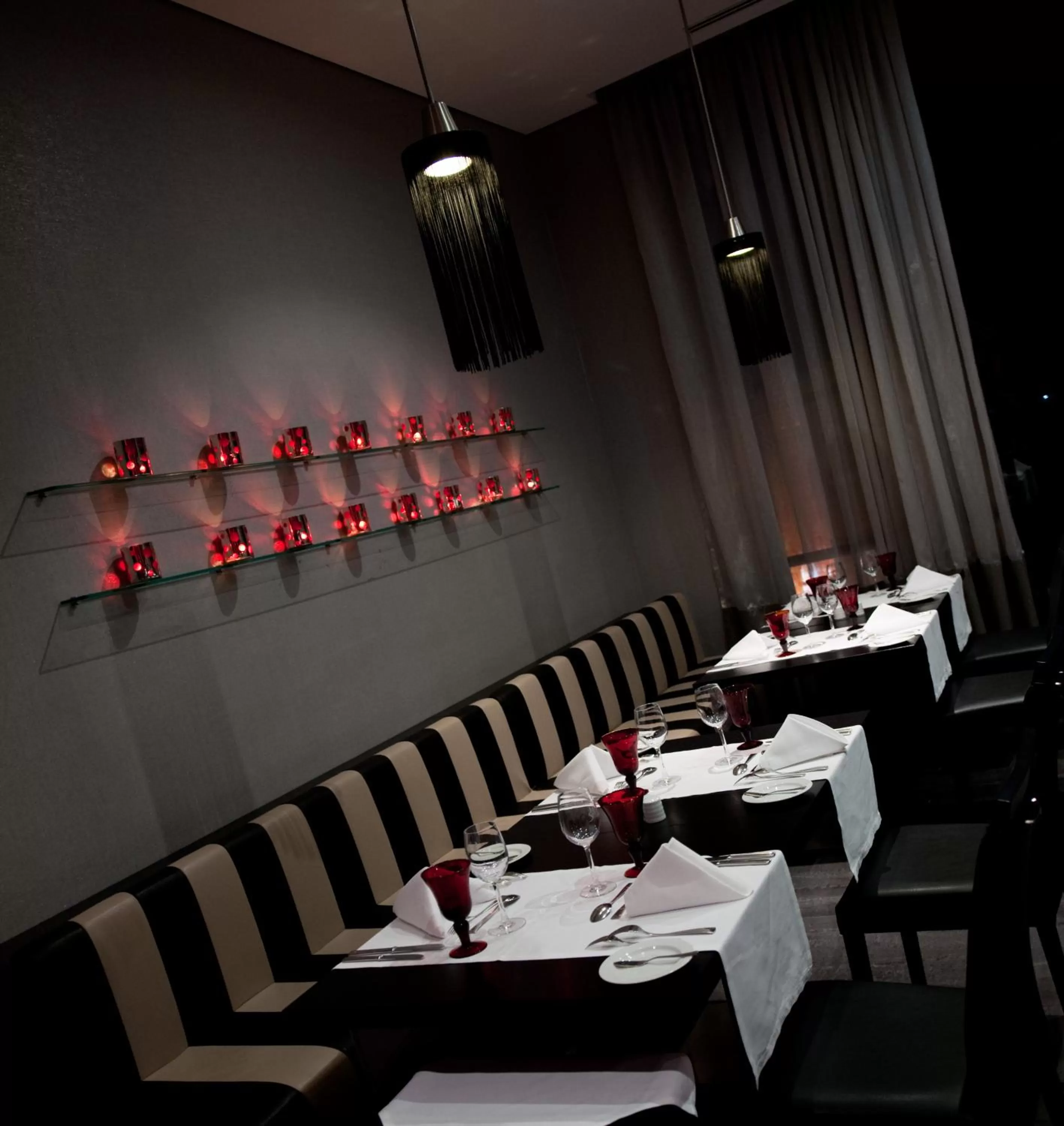 Restaurant/places to eat in Vila Gale Lagos