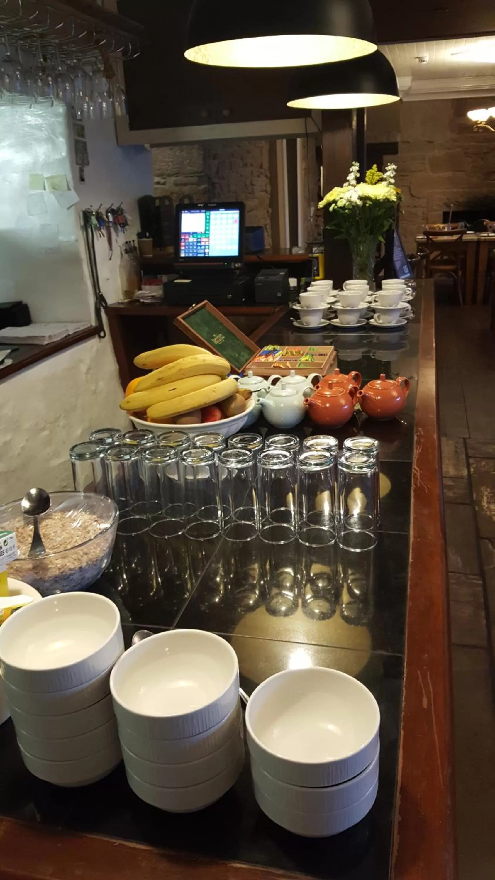 Food and drinks in The Ship Inn