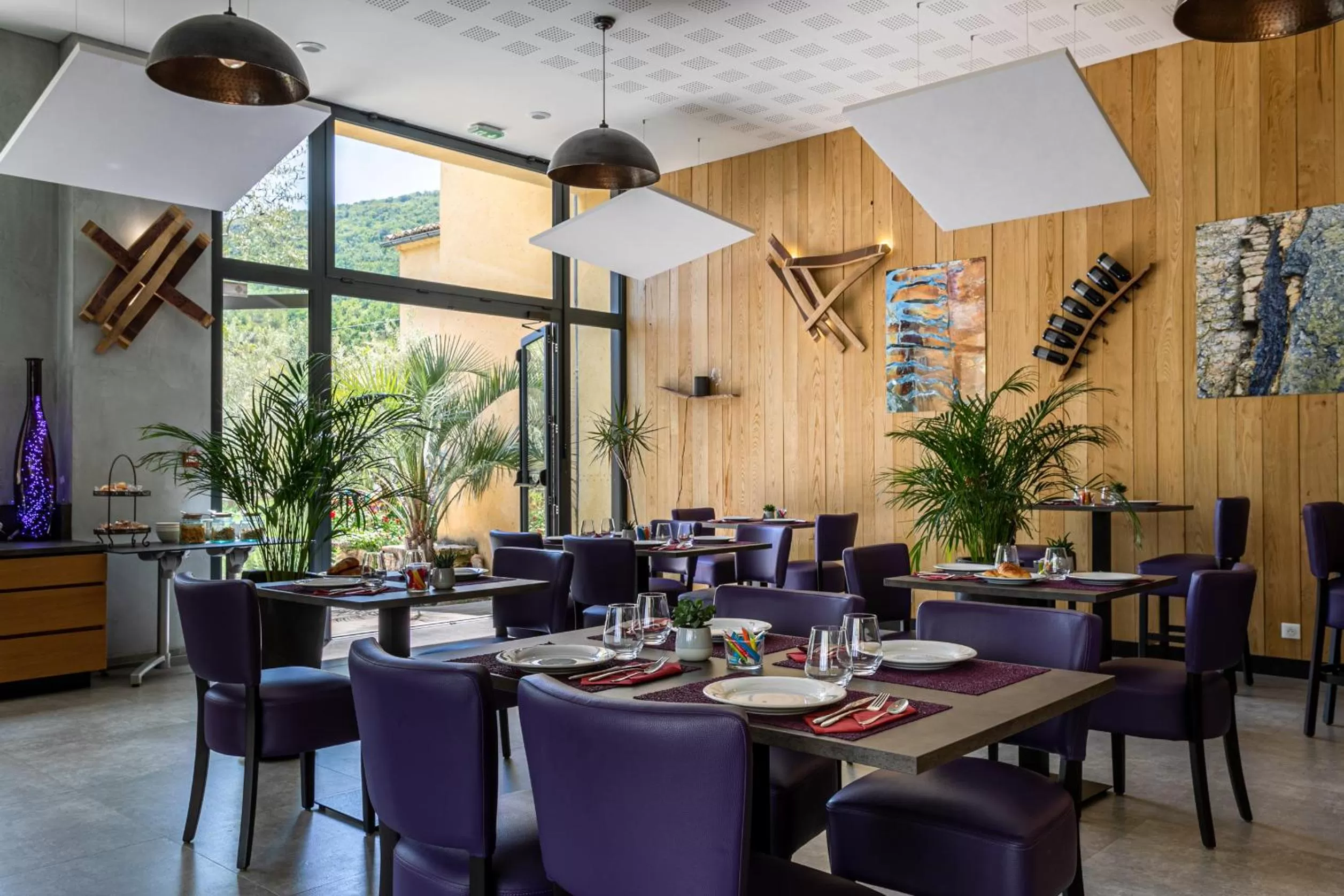 Lounge or bar in Clos Saint-Michel Resort & Spa