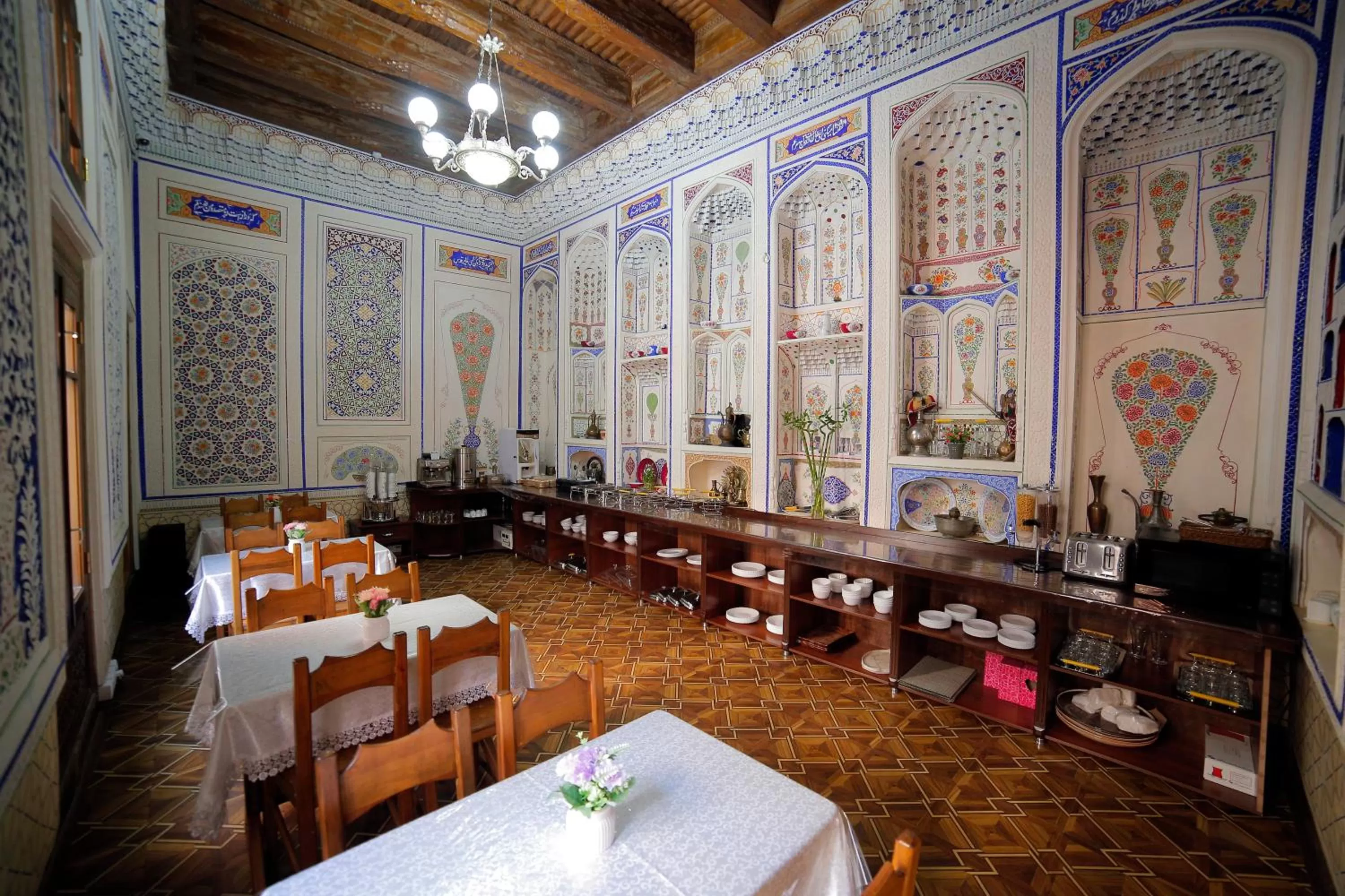 Restaurant/Places to Eat in Kavsar Boutique Hotel