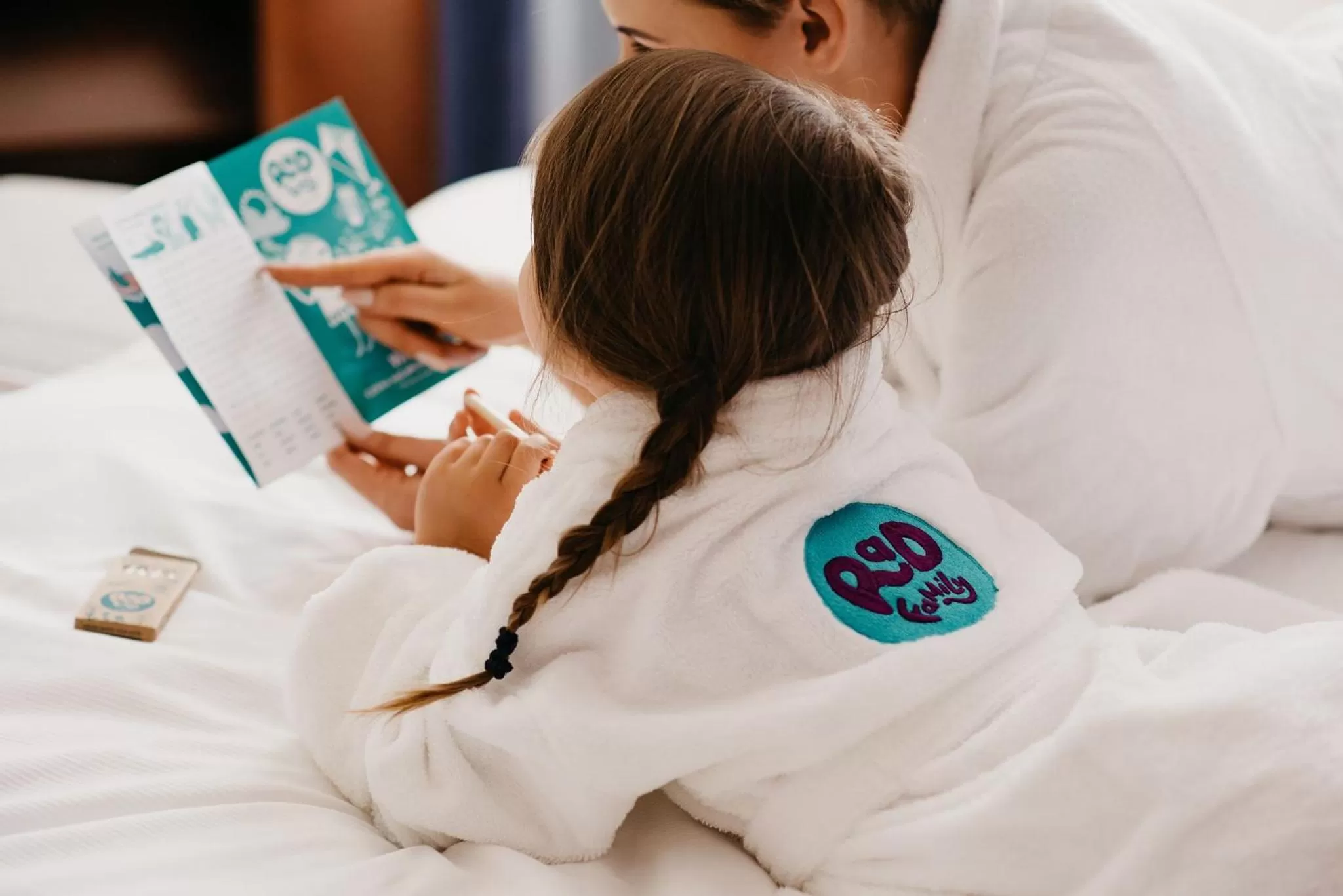 children, Bed in Radisson Blu Hotel Wroclaw
