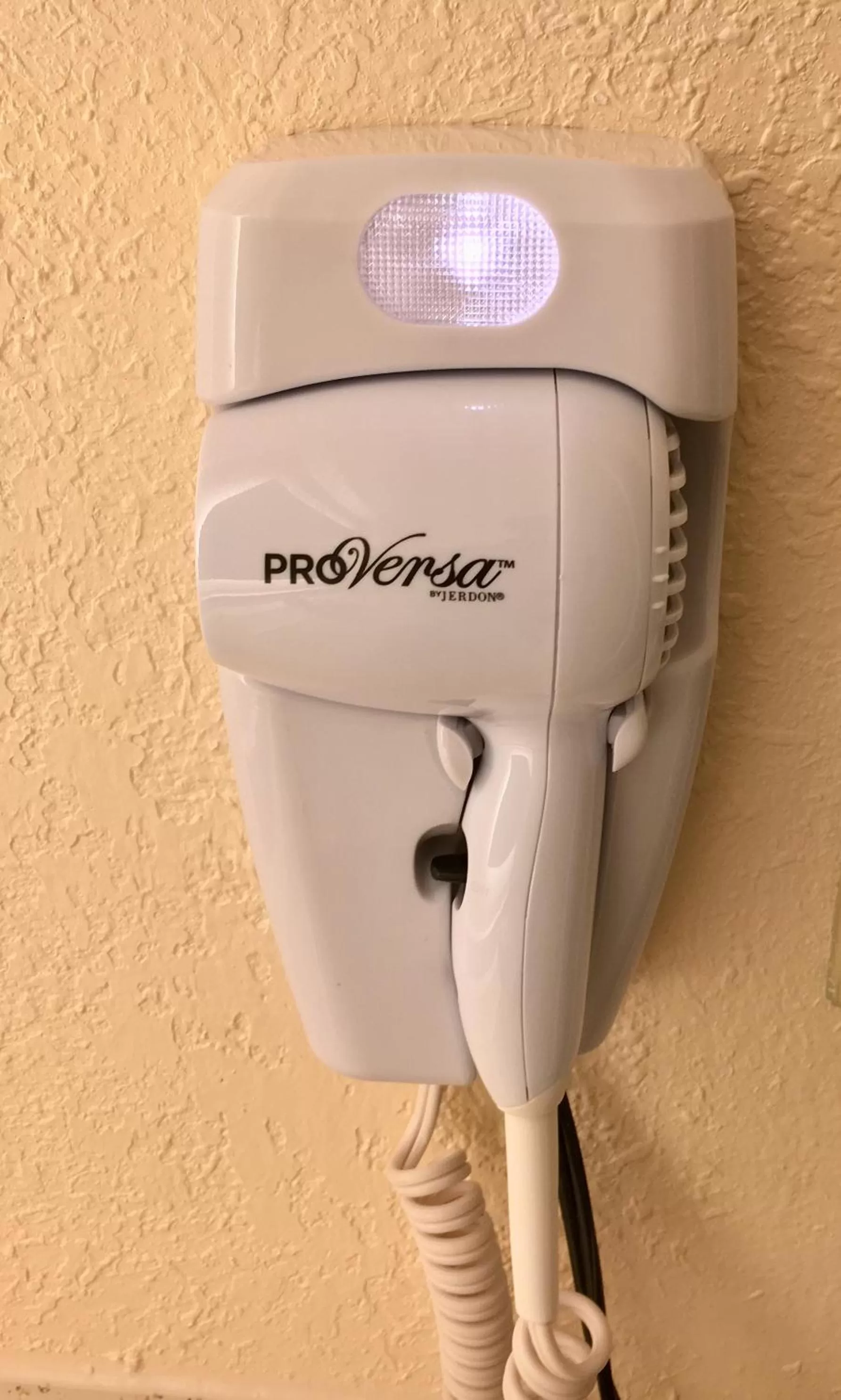 Bathroom in Floridian Express International Drive