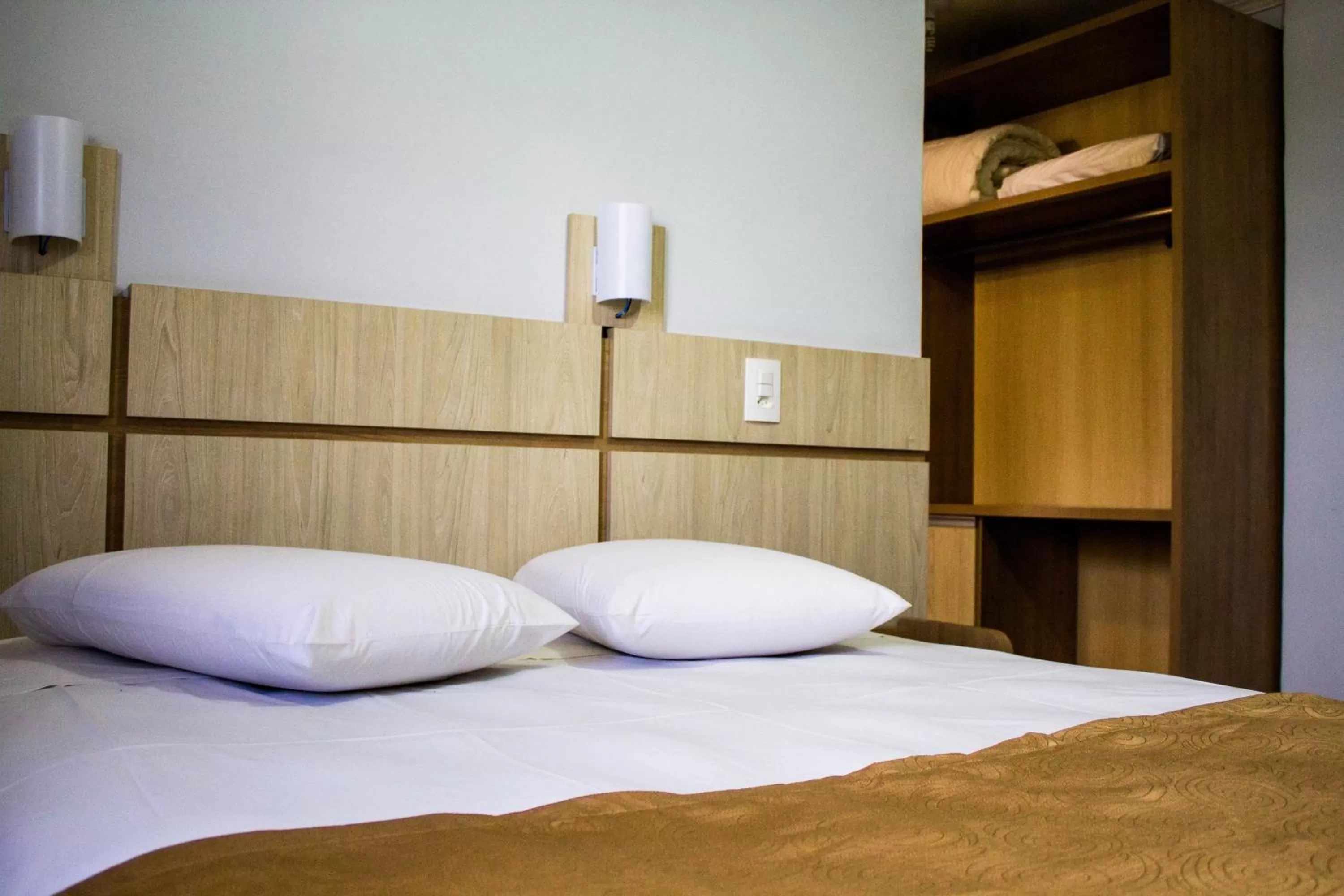 Bed in Hotel Baviera Iguassu