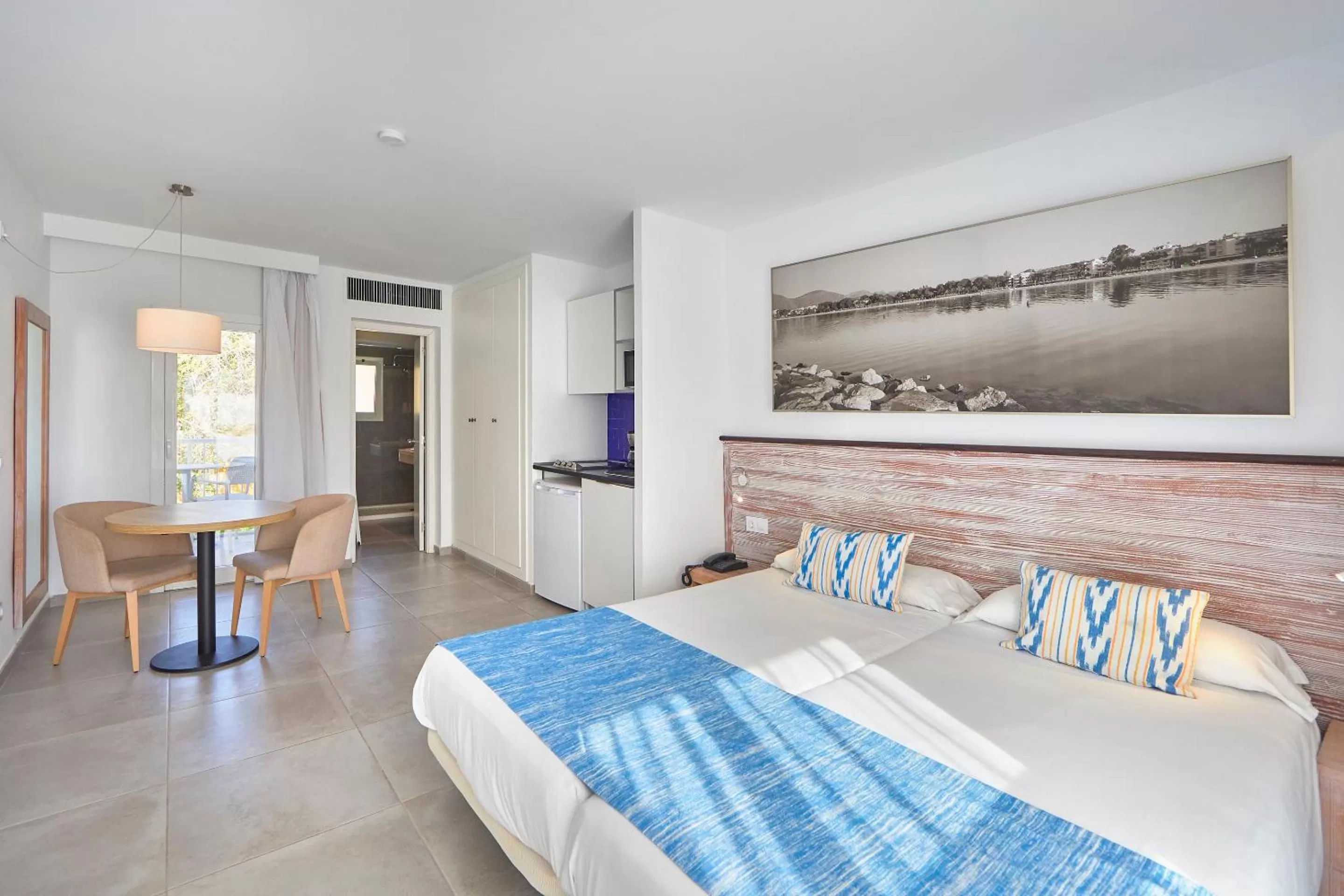 Photo of the whole room, Bed in Seaclub Alcudia Mediterranean Resort